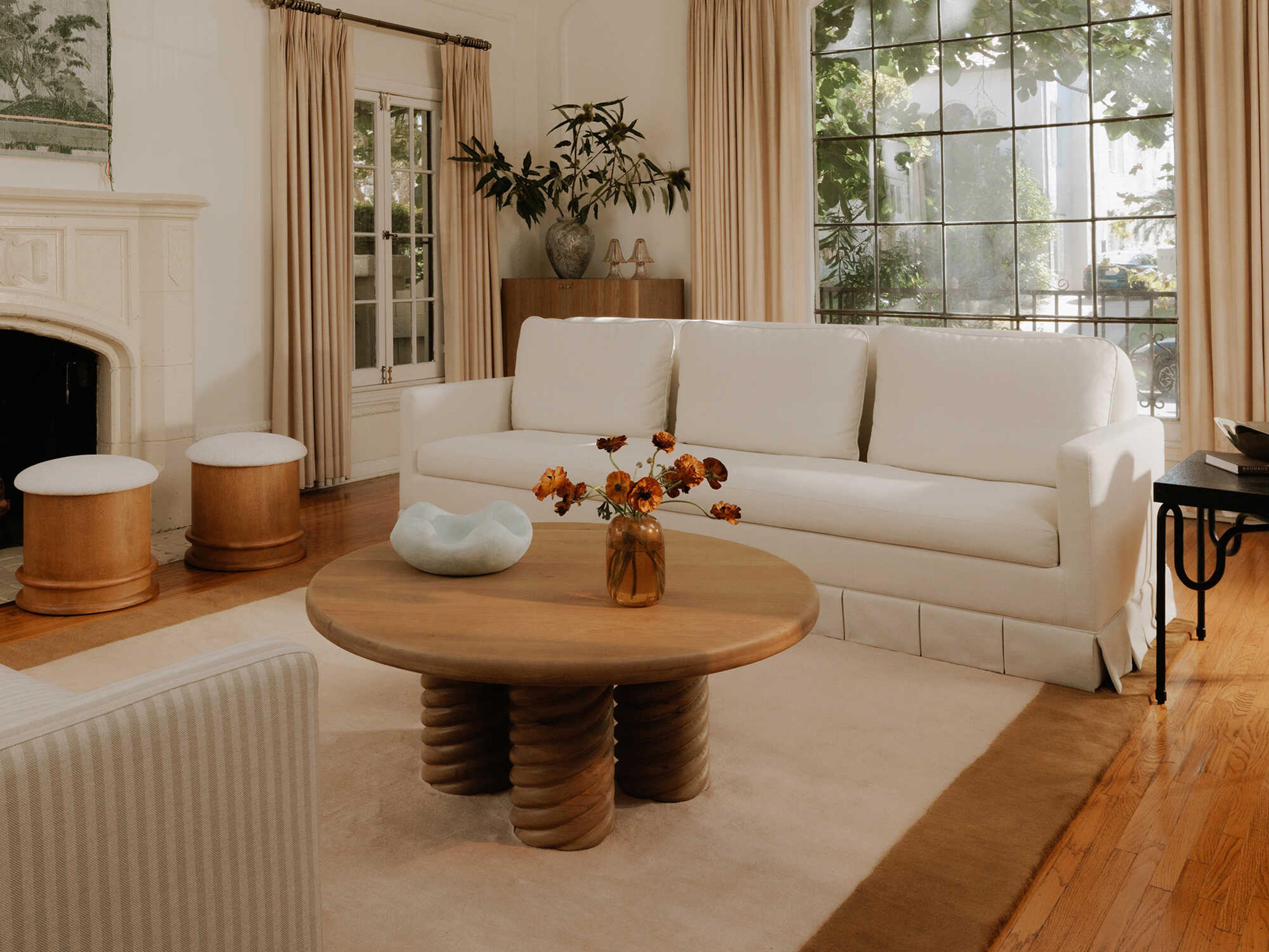 Moe's Home Pellicano Sofa Set