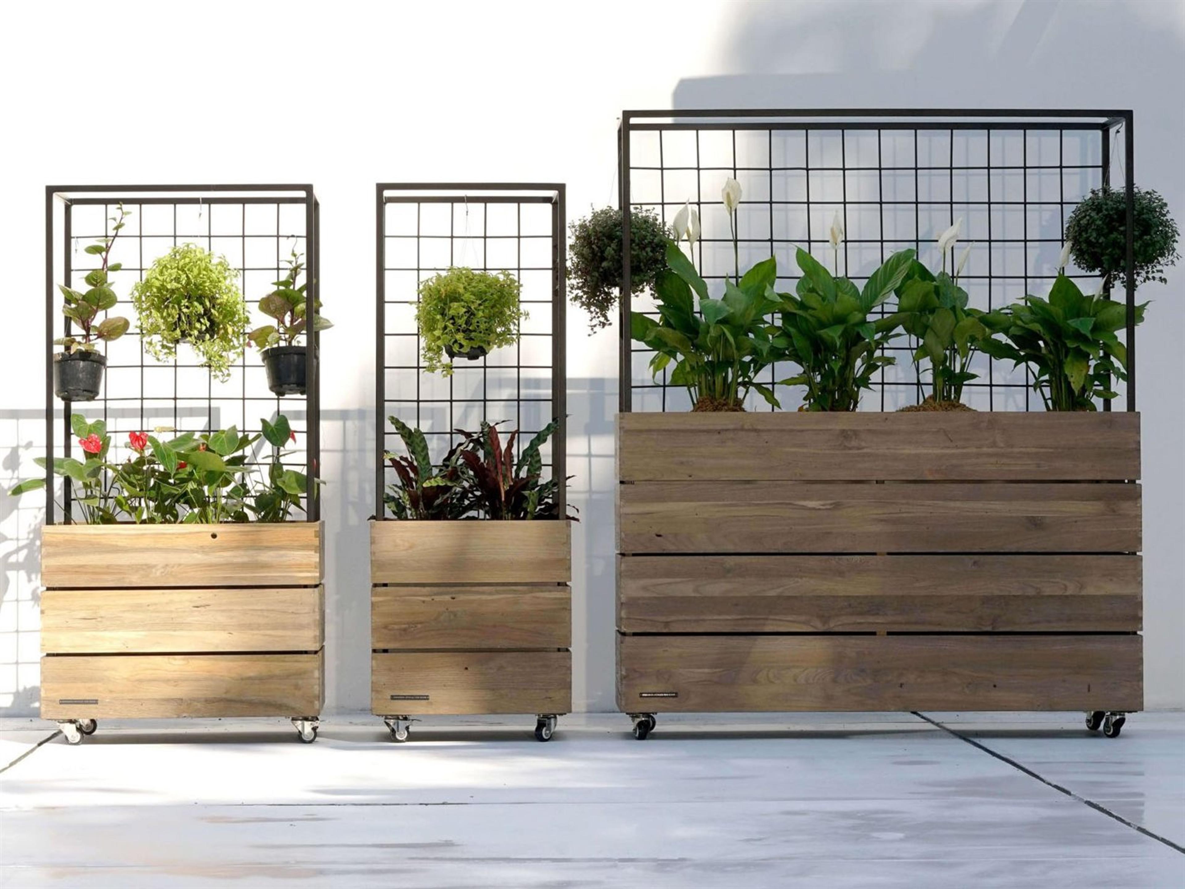 MamaGreen Aiko Teak Aluminum Planter Set