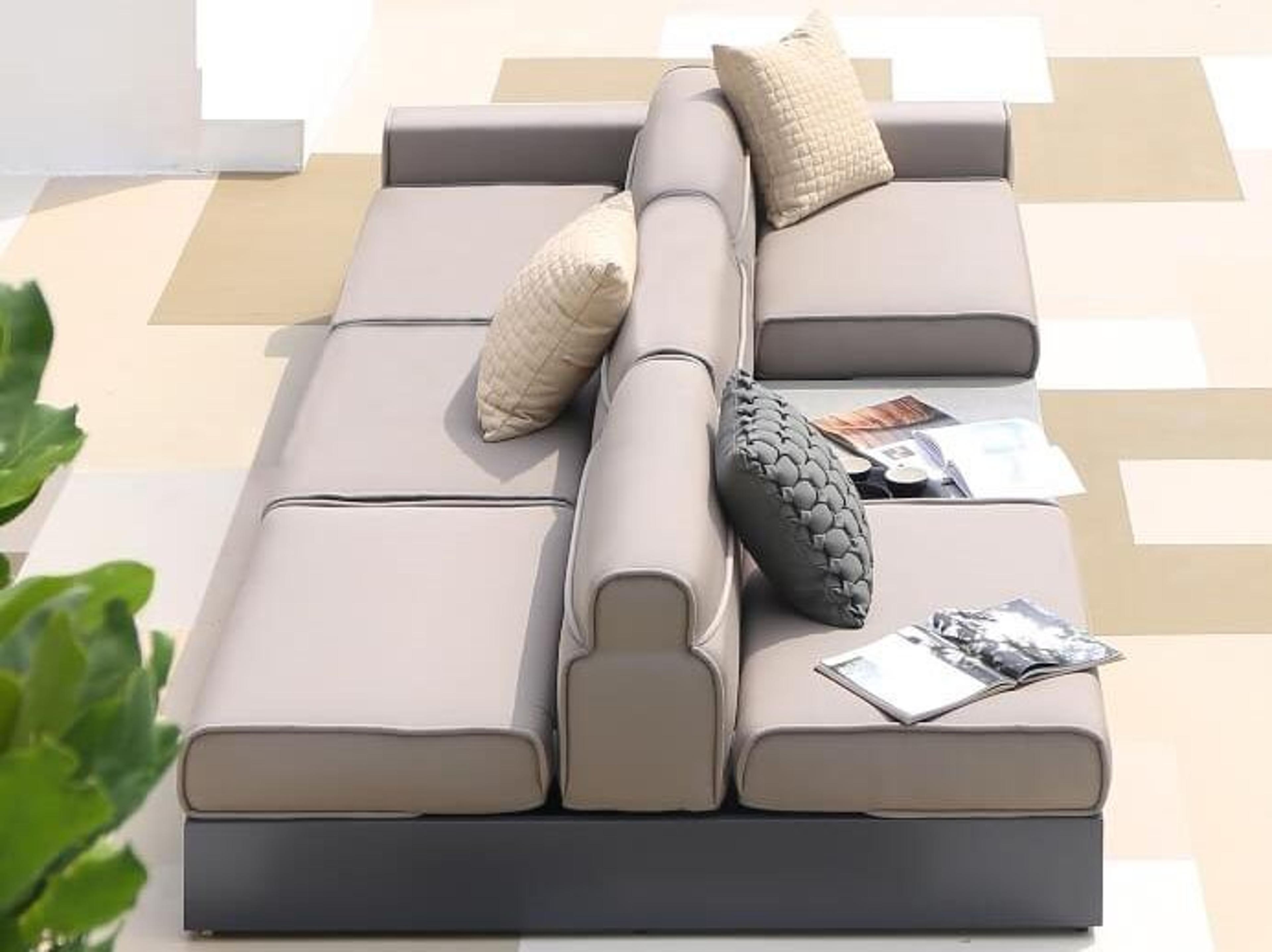 MamaGreen Boulevard Aluminum Sectional Outdoor Lounge Set