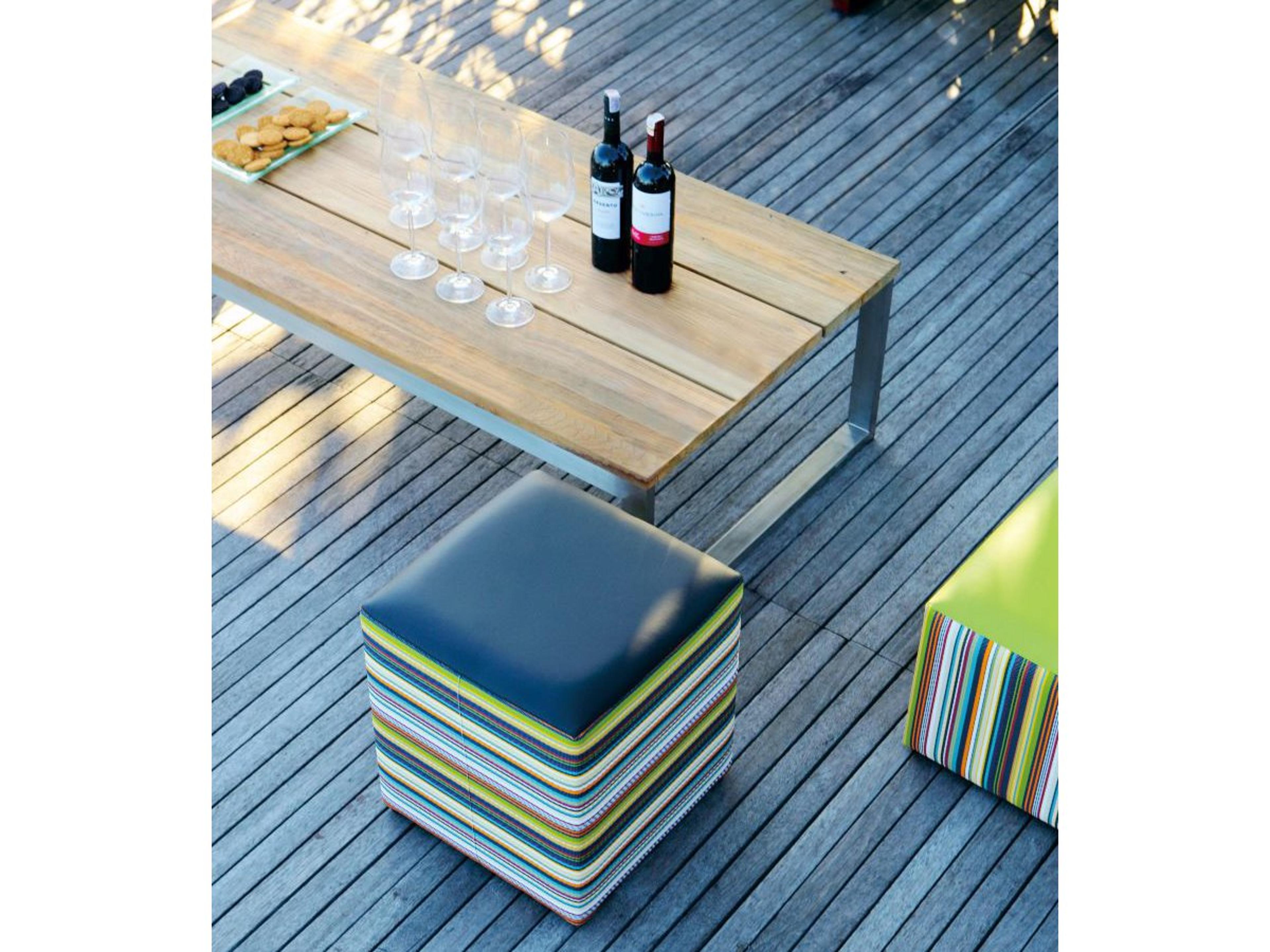 MamaGreen Oko Steel Teak Outdoor Patio Dining Set