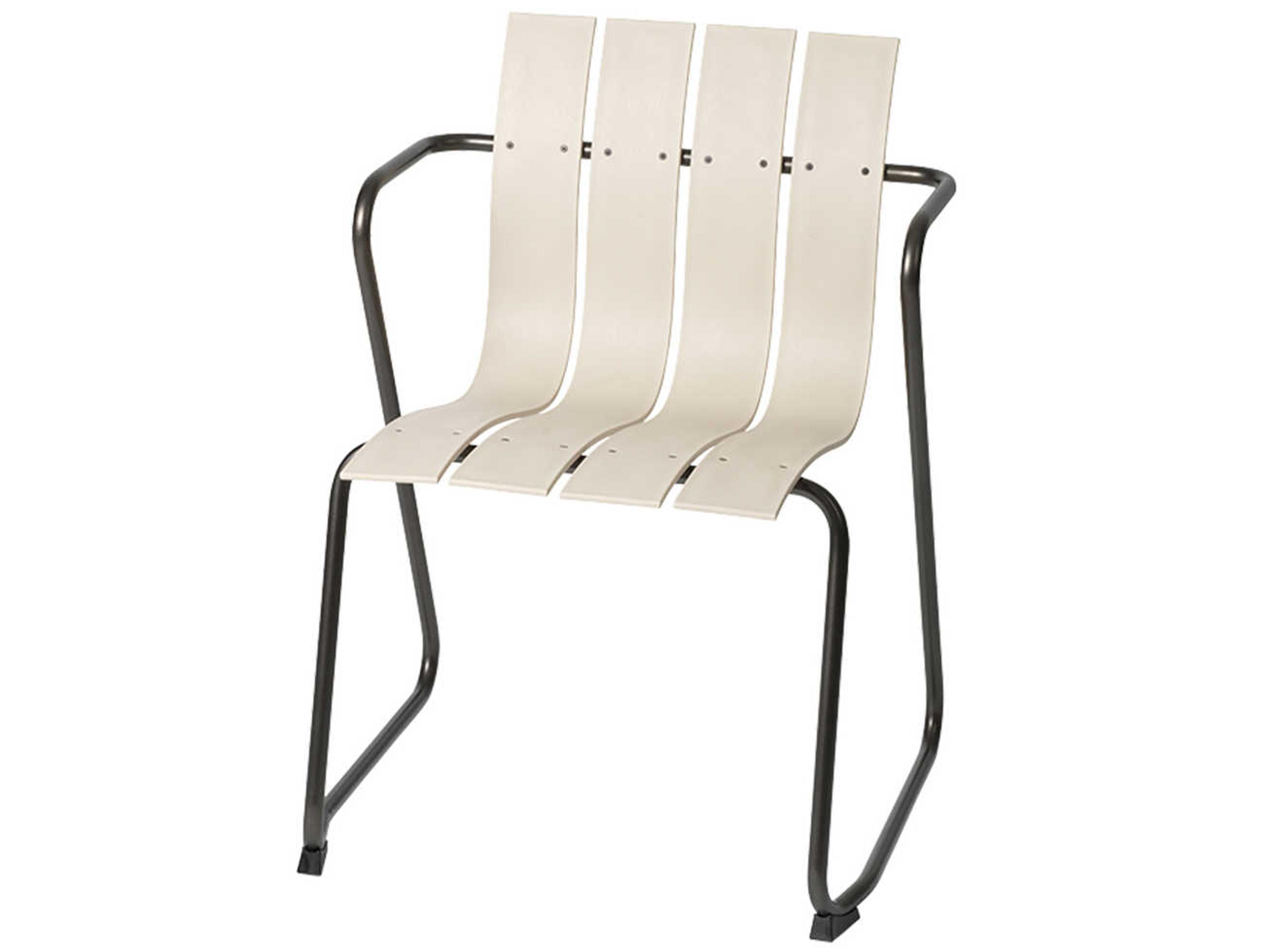 Mater Outdoor Ocean Sand / Gunmetal Recycled Plastic Dining Chair