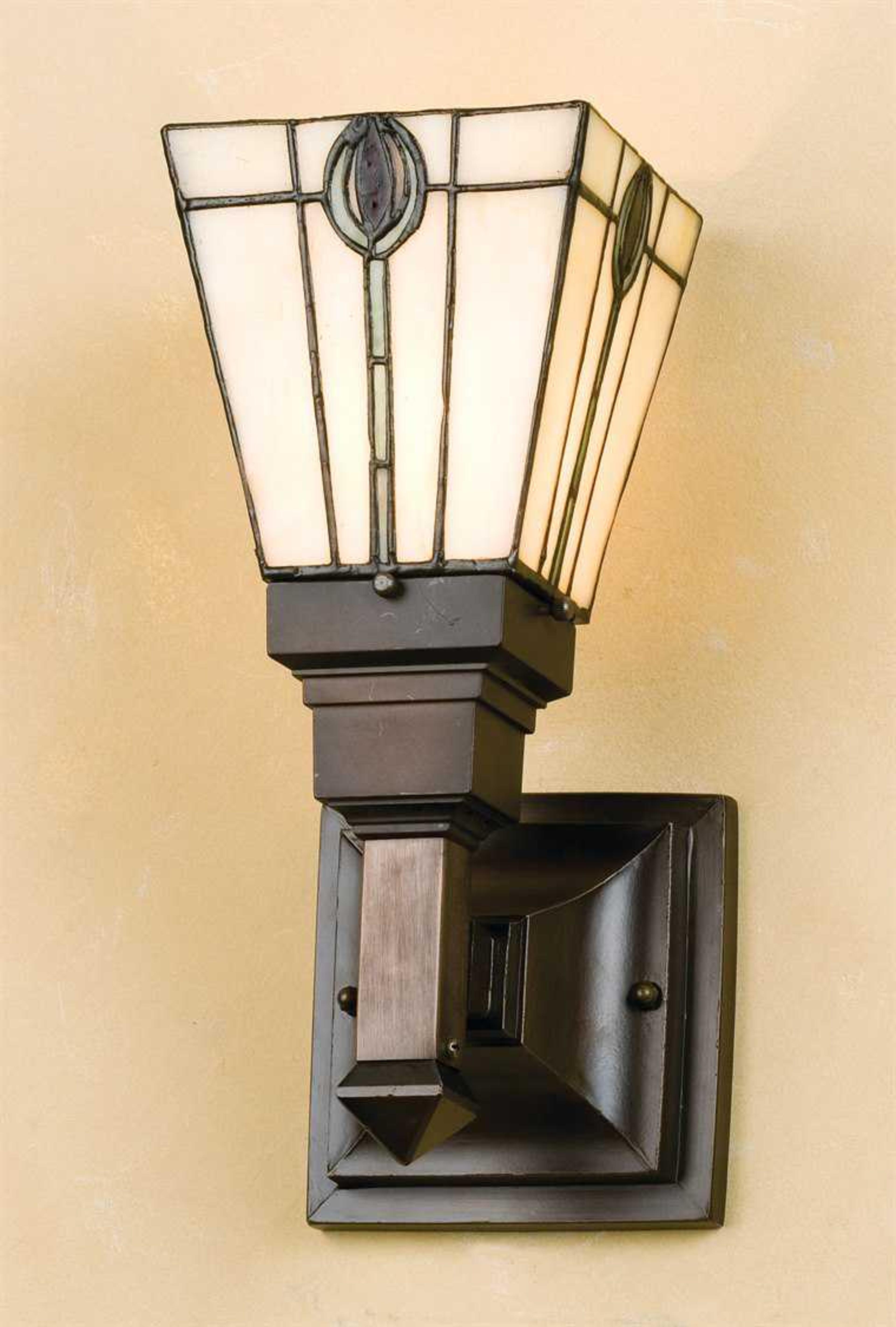 Meyda Spear 1-Light Bronze Traditional Wall Sconce
