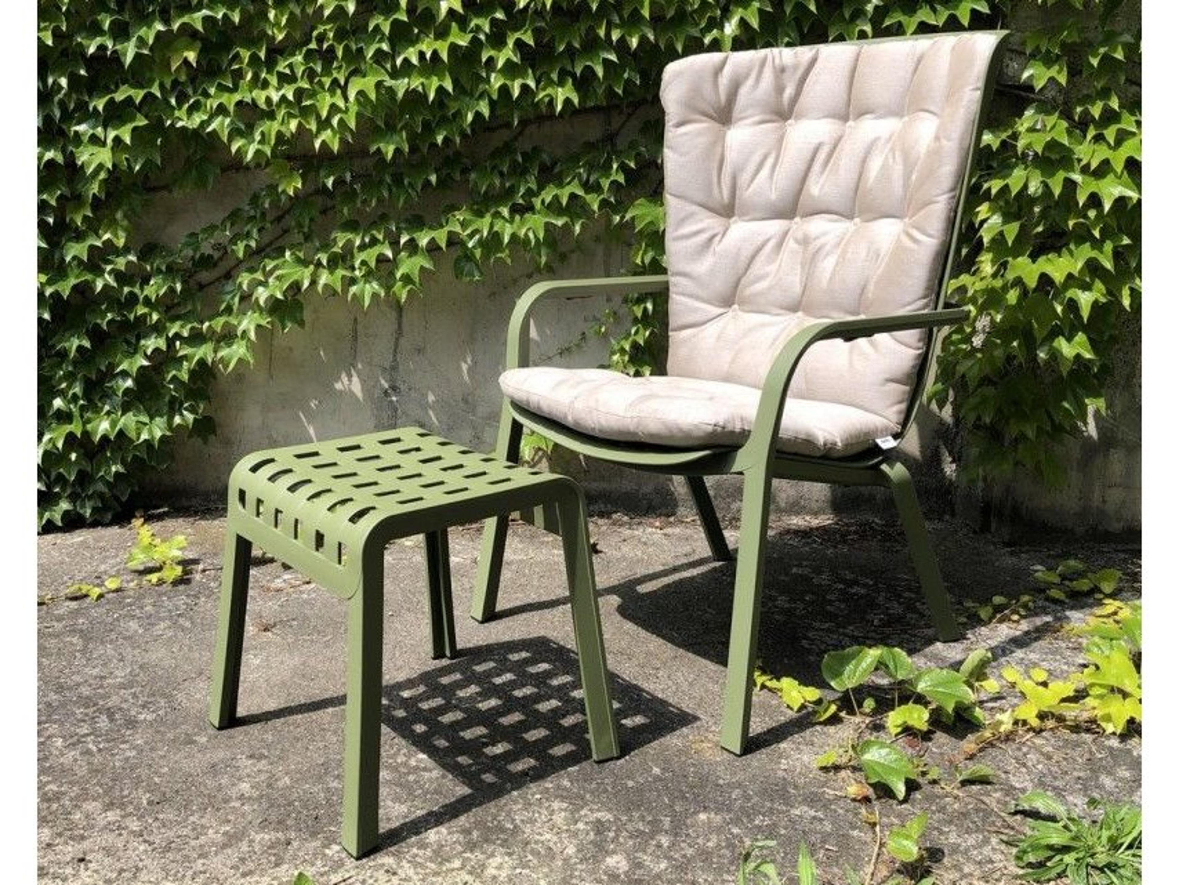 Nardi Folio Resin Agave Patio Lounge Set