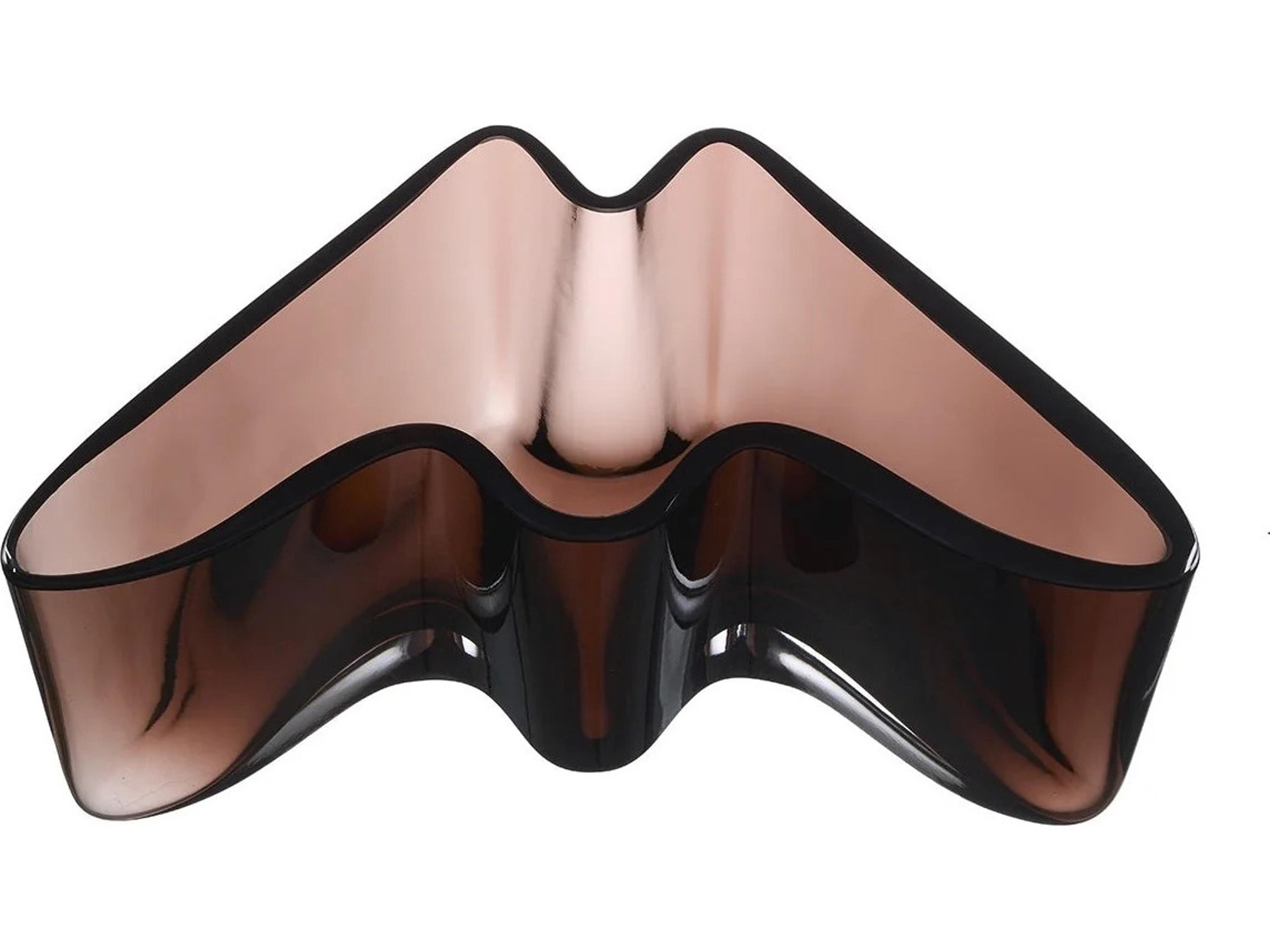 Omnia Brown "M" Vase