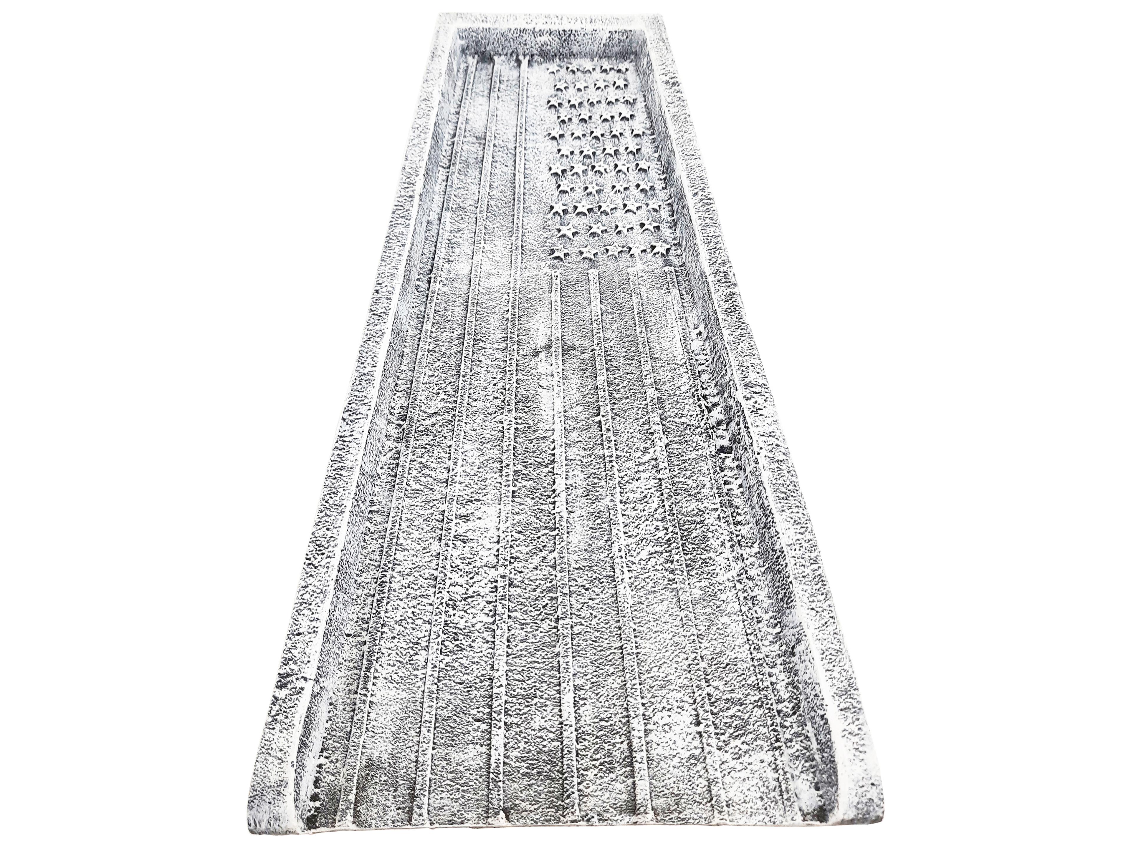 Oakland Living White USA Patriotic Flag Cast Aluminum Downspout Gutter 24'' Splash Block