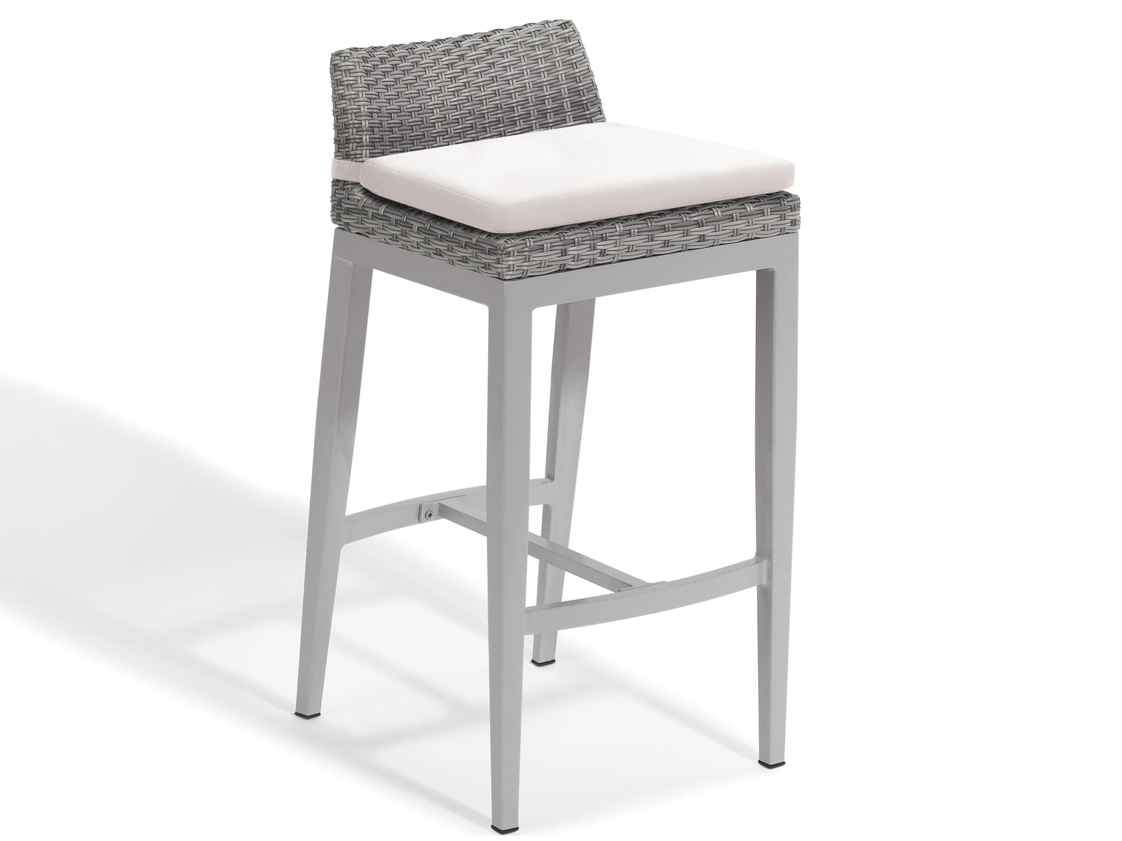 Oxford Garden Argent Wicker Outdoor Bar Stool with Eggshell White Cushion