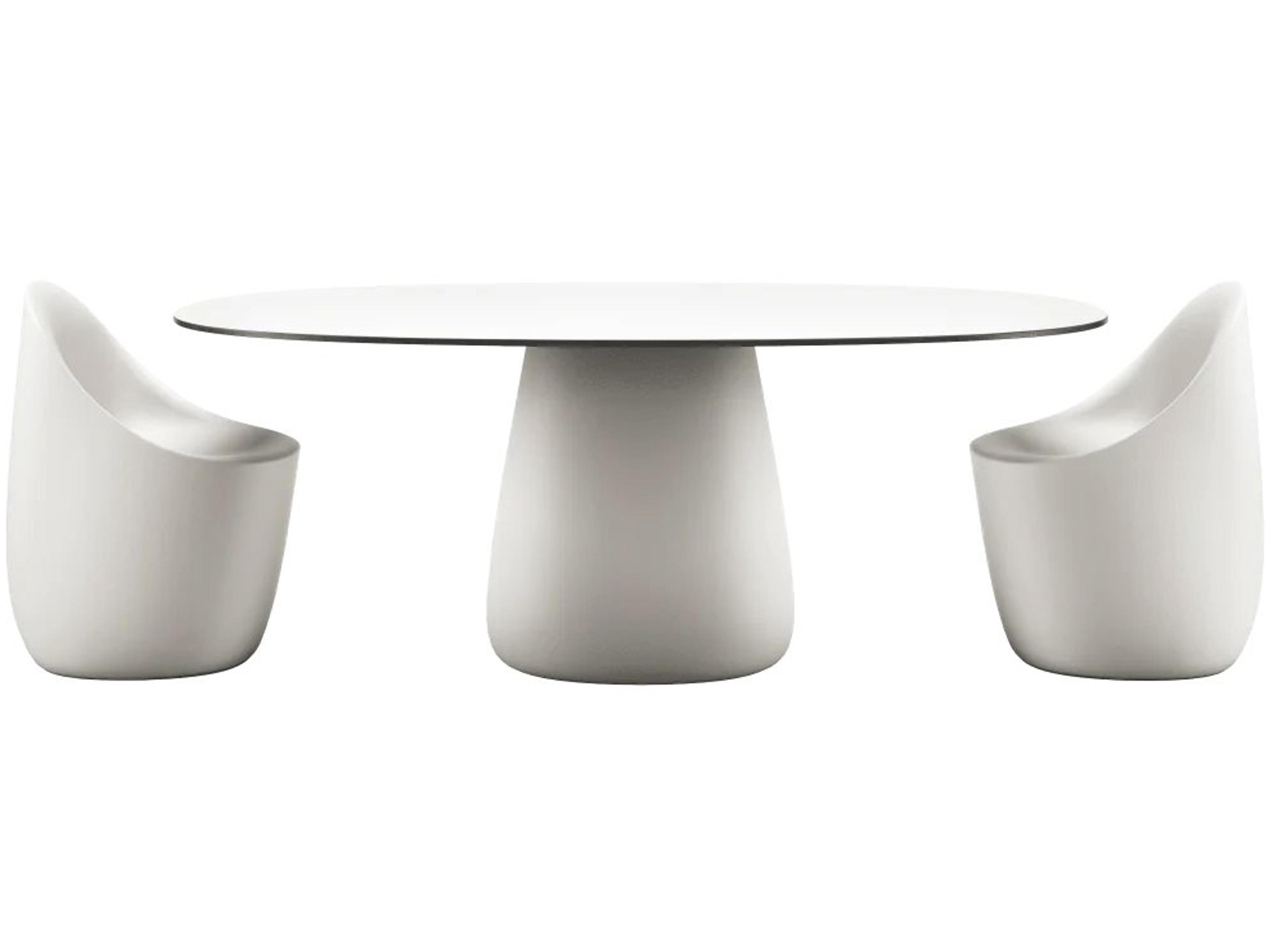 Qeeboo Outdoor Cobble Warm White Black Stratified Recycled Plastic Dining Set