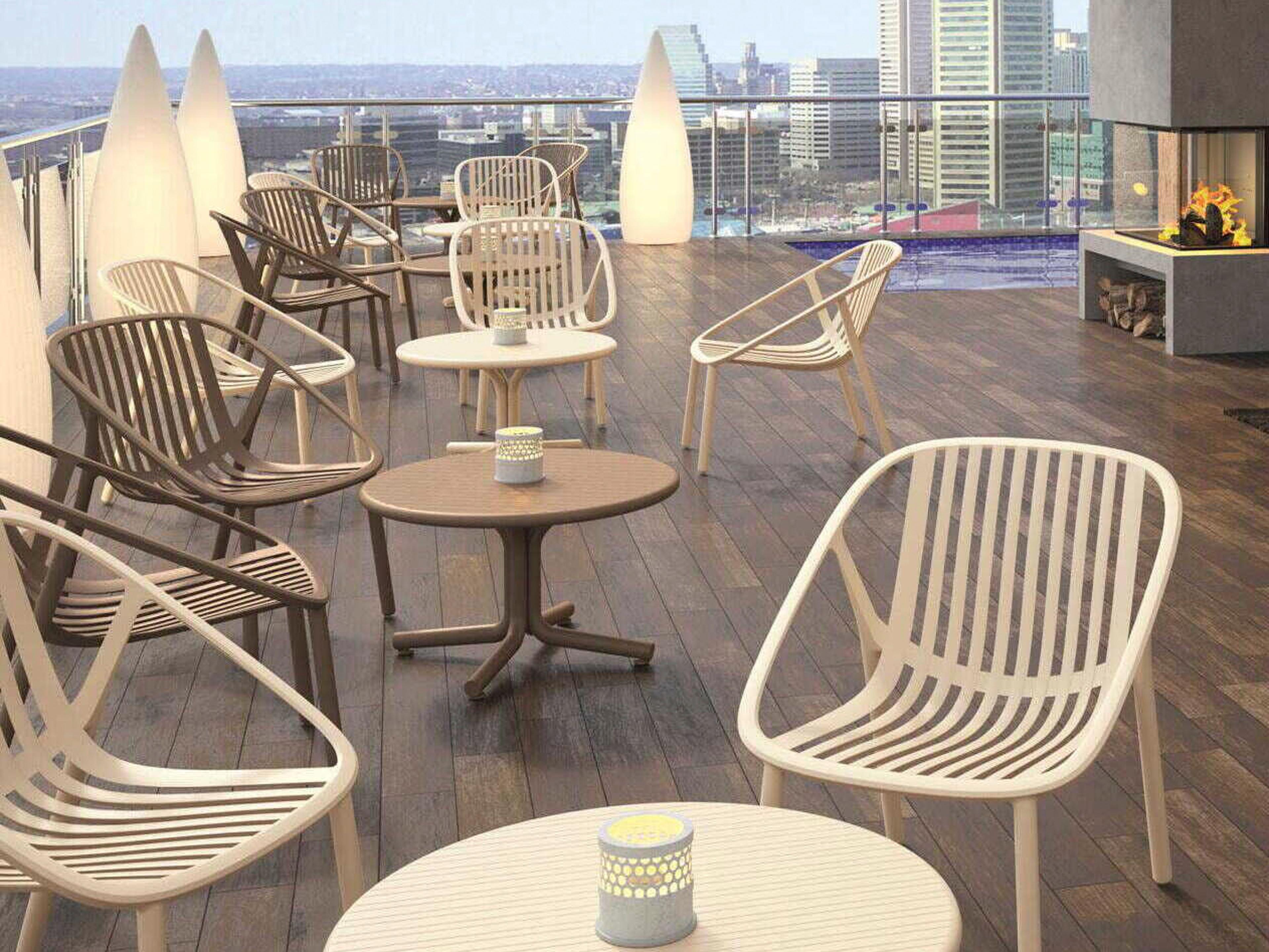 Bini Polypropylene Dining Set