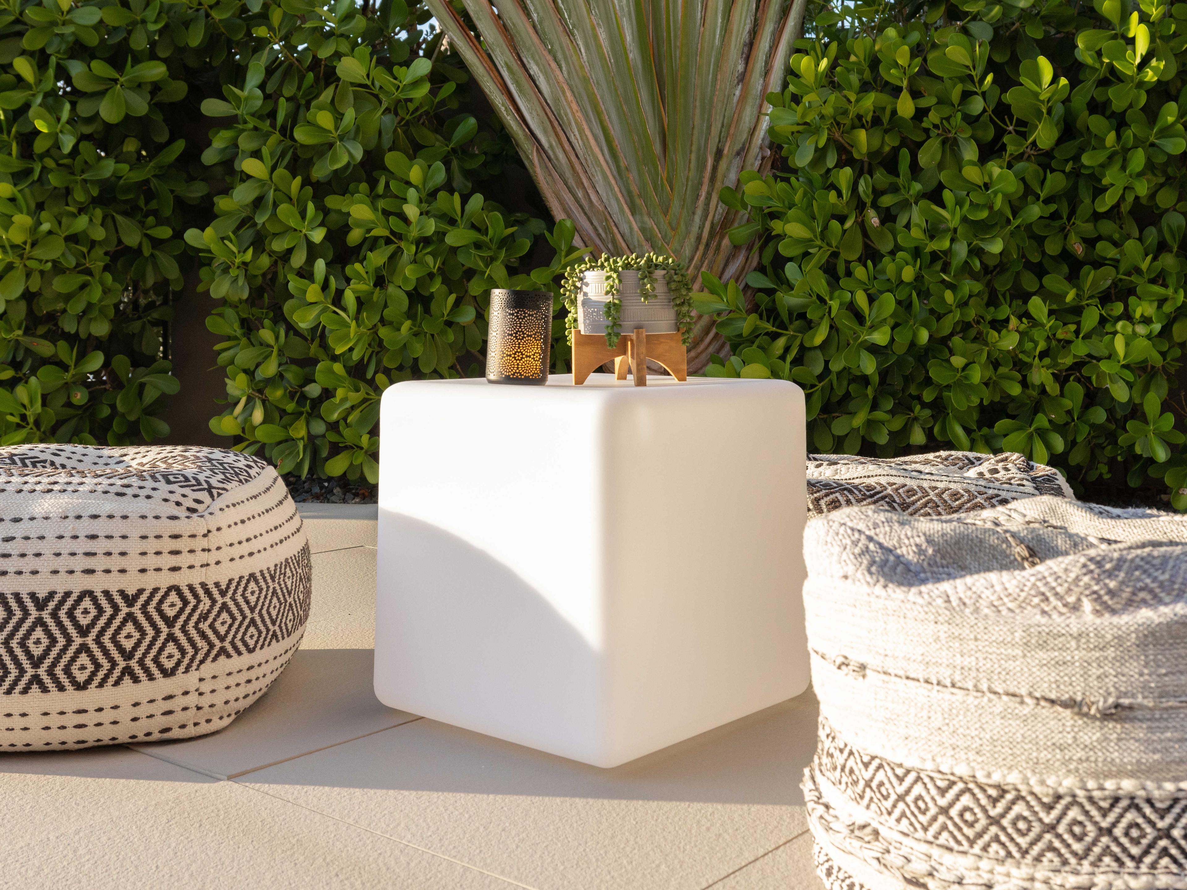 Smart & Green Original Big Cube Bluetooth Outdoor LED Light