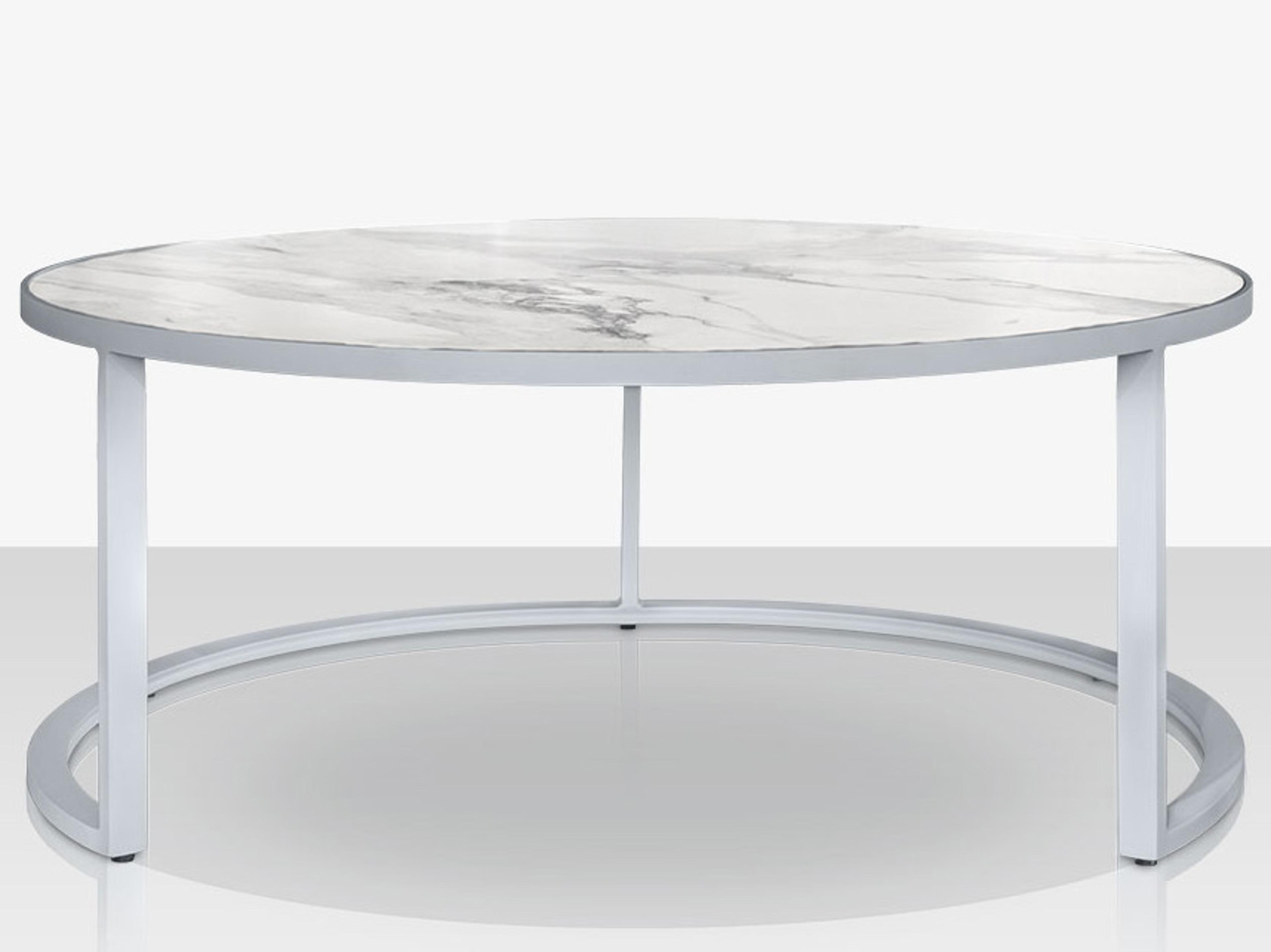 Decoscape Iconic Aluminum Round Nesting Table