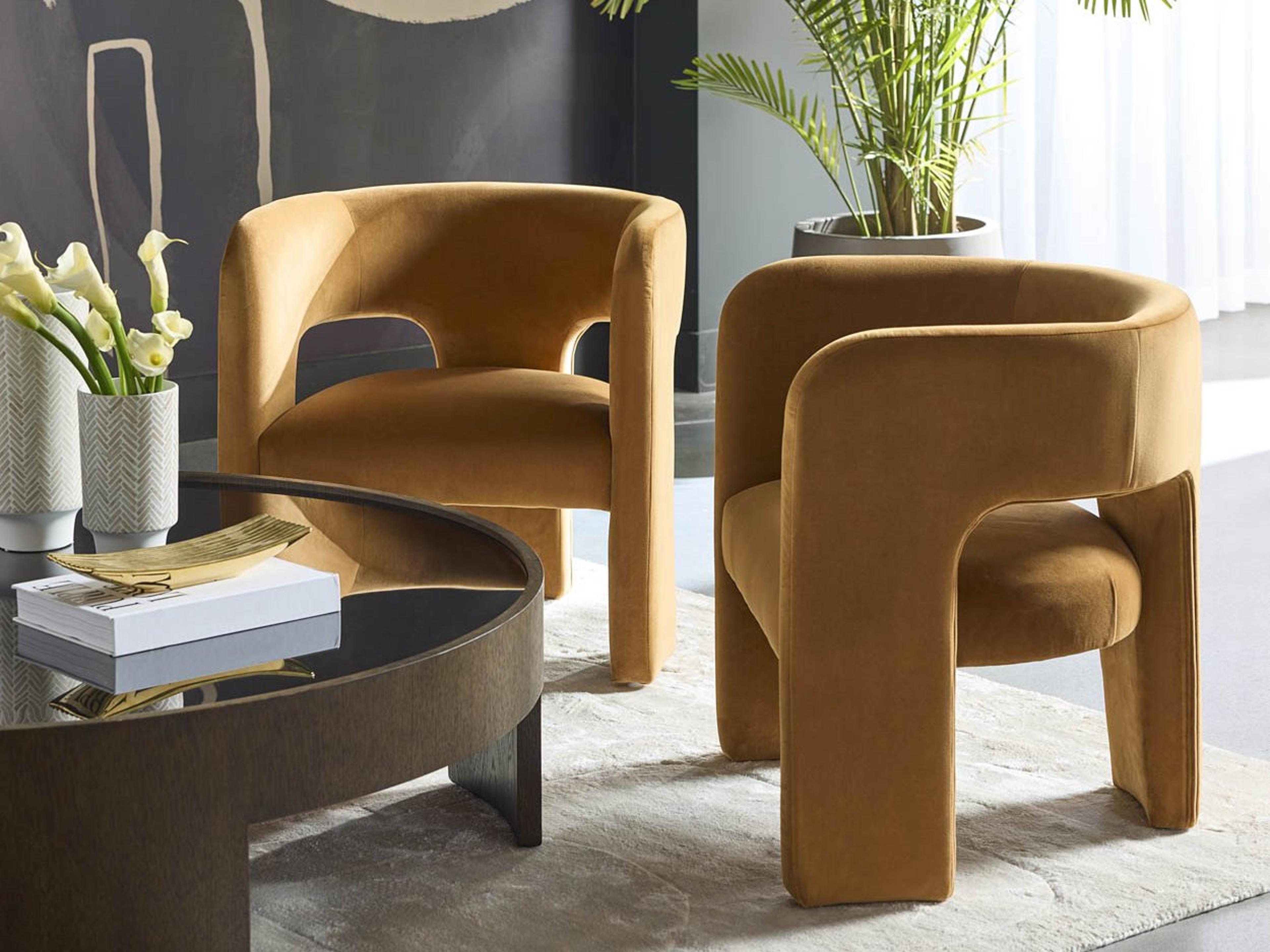 Isidore Entertainment Set