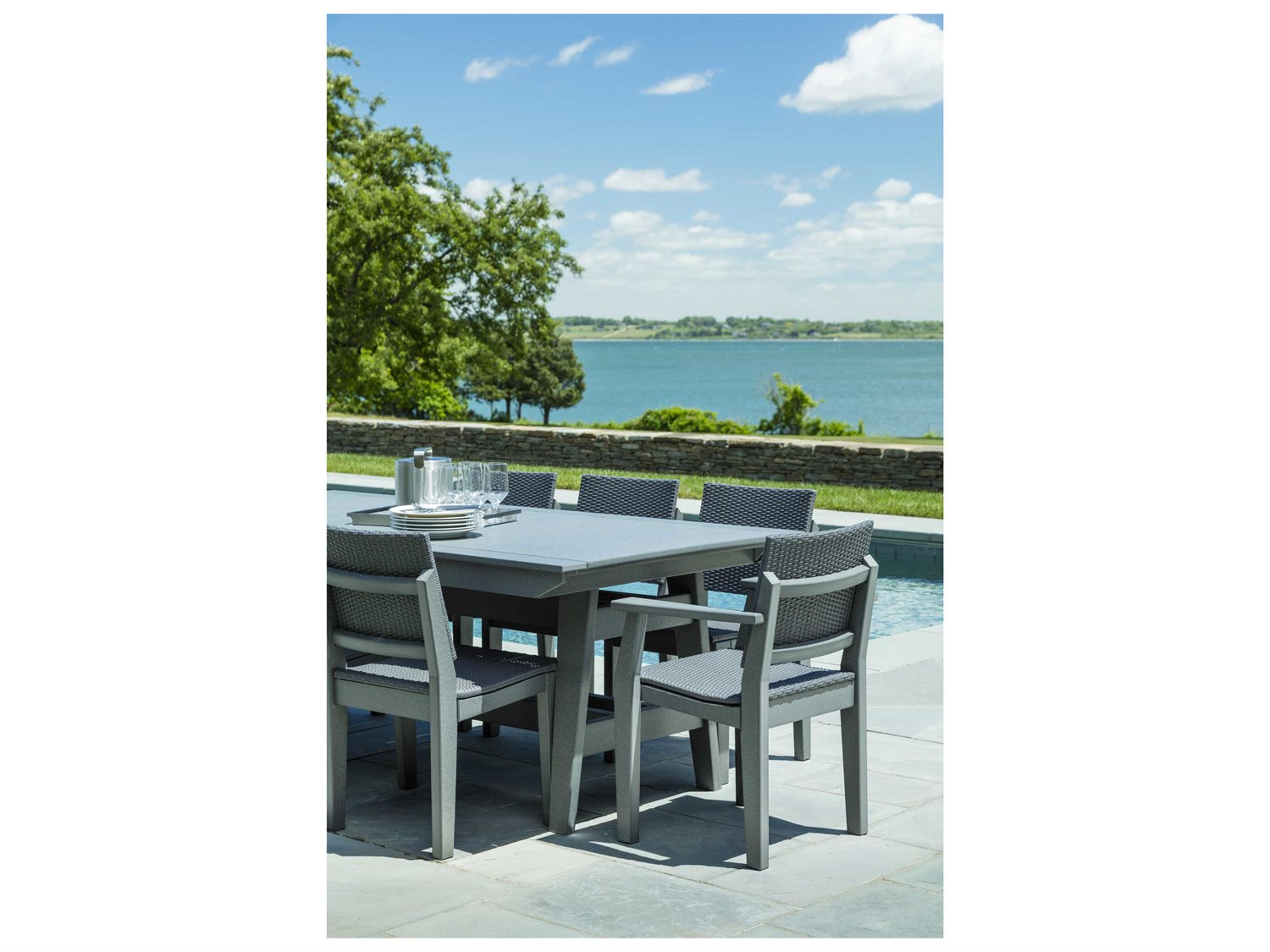 Seaside Casual Mad Recycled Plastic Outdoor Dining Set