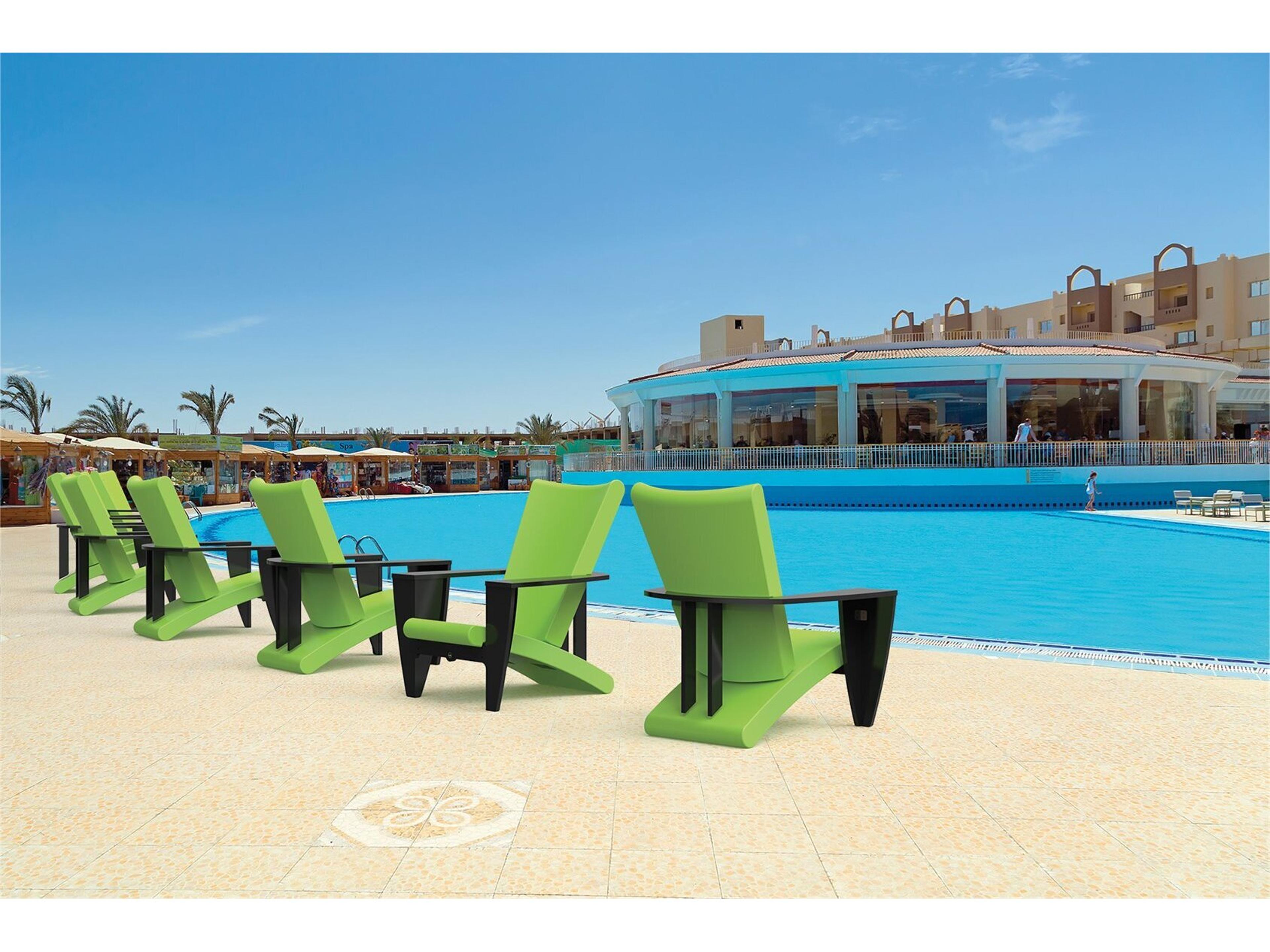 Tropitone Curve Lounge Set