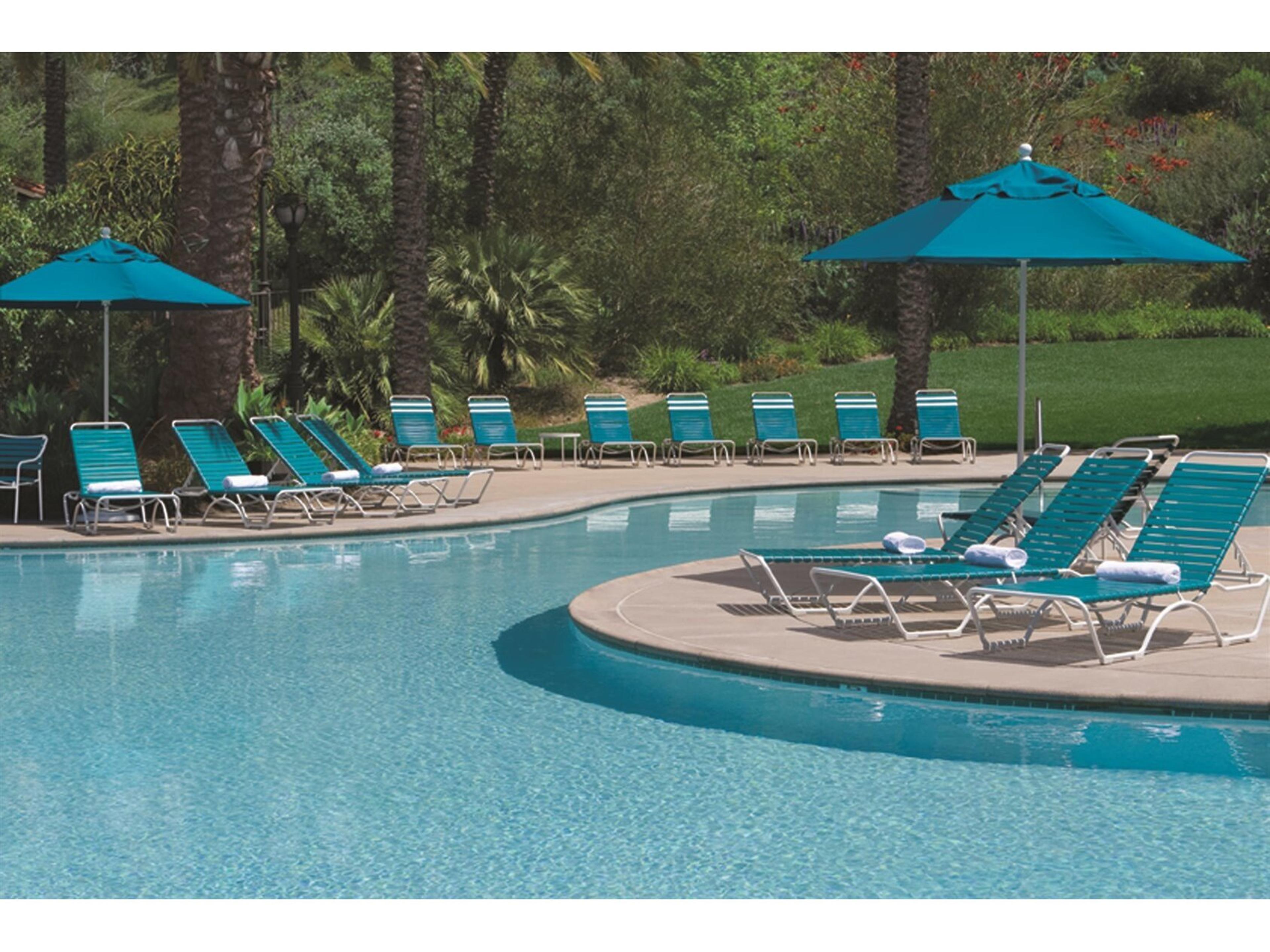 Tropitone Kahana Strap Aluminum Lounge Set