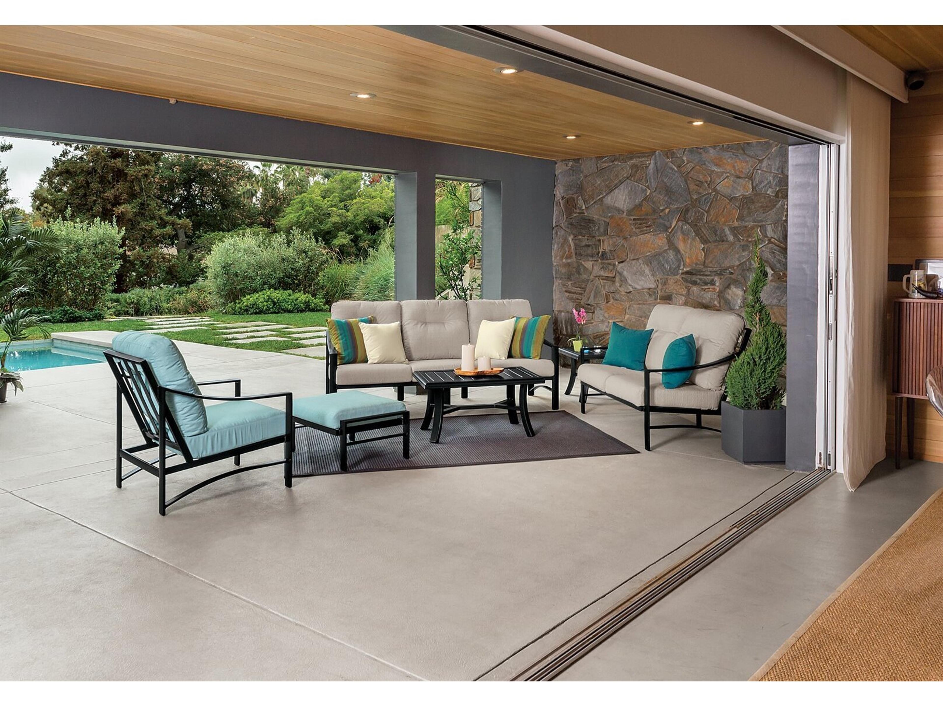 Tropitone Kenzo Cushion Patio Lounge Set