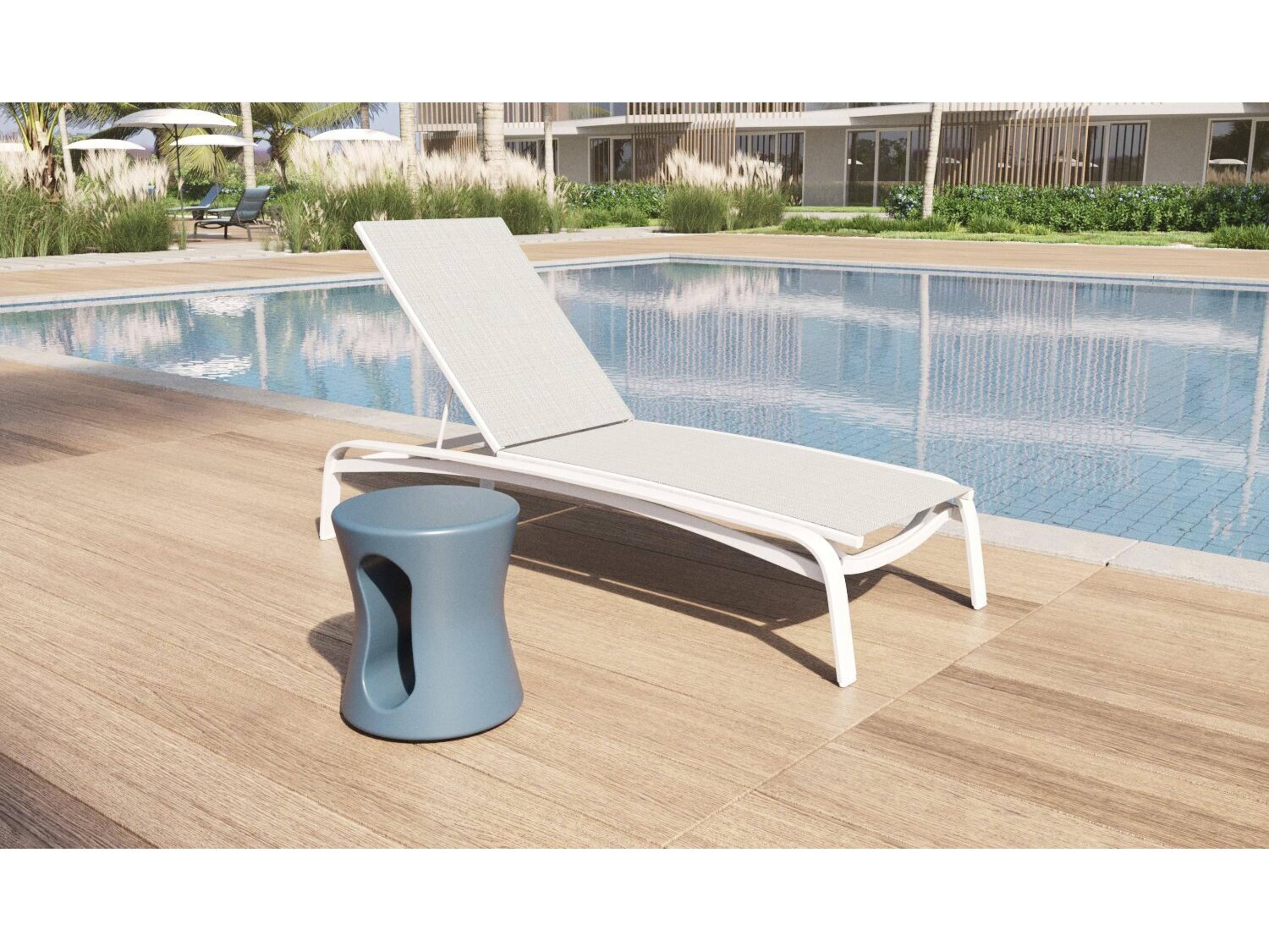 Tropitone Laguna Beach Relaxed Sling Aluminum Lounge Set