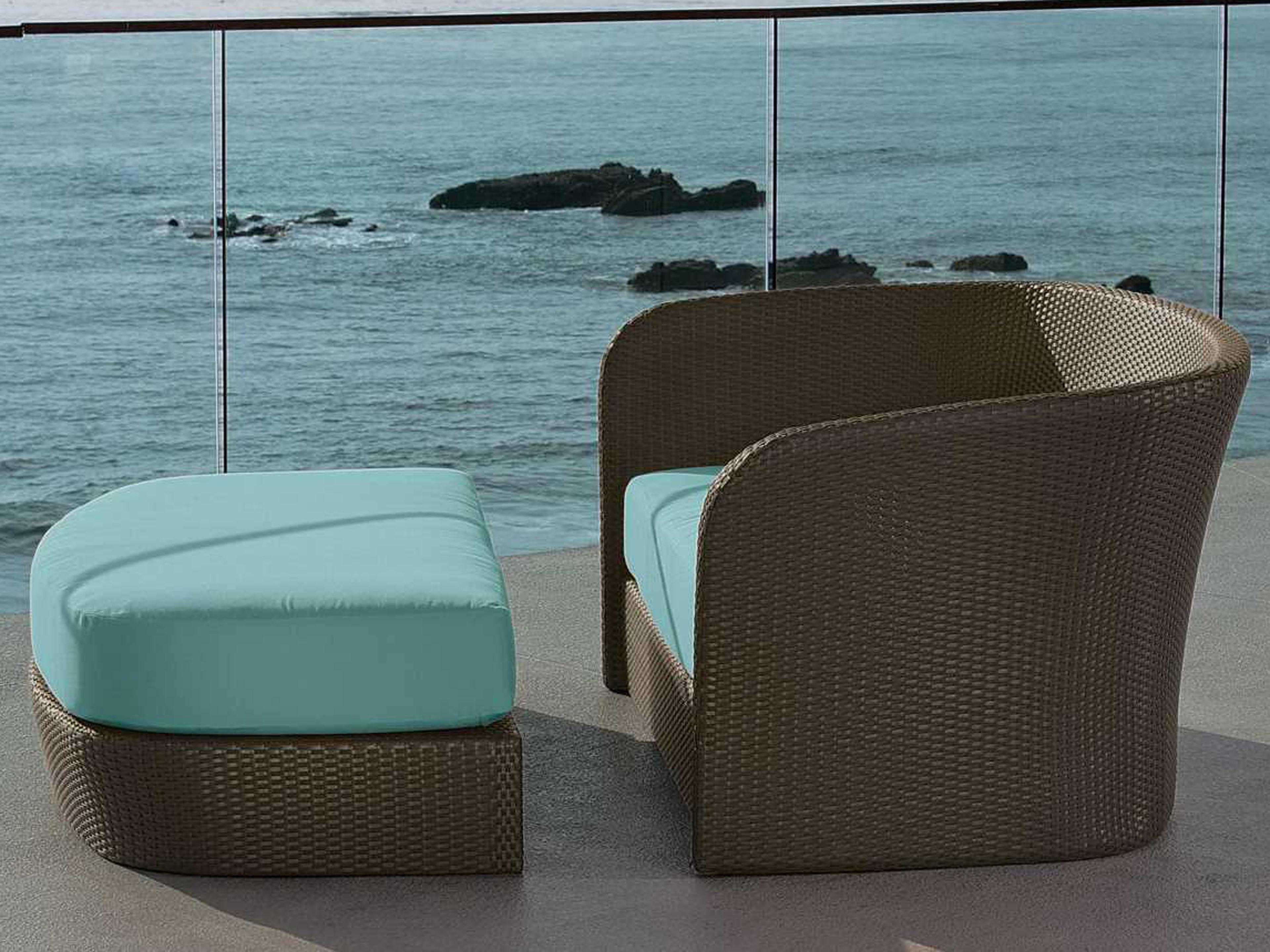 Tropitone Evo Woven Wicker Lounge Set
