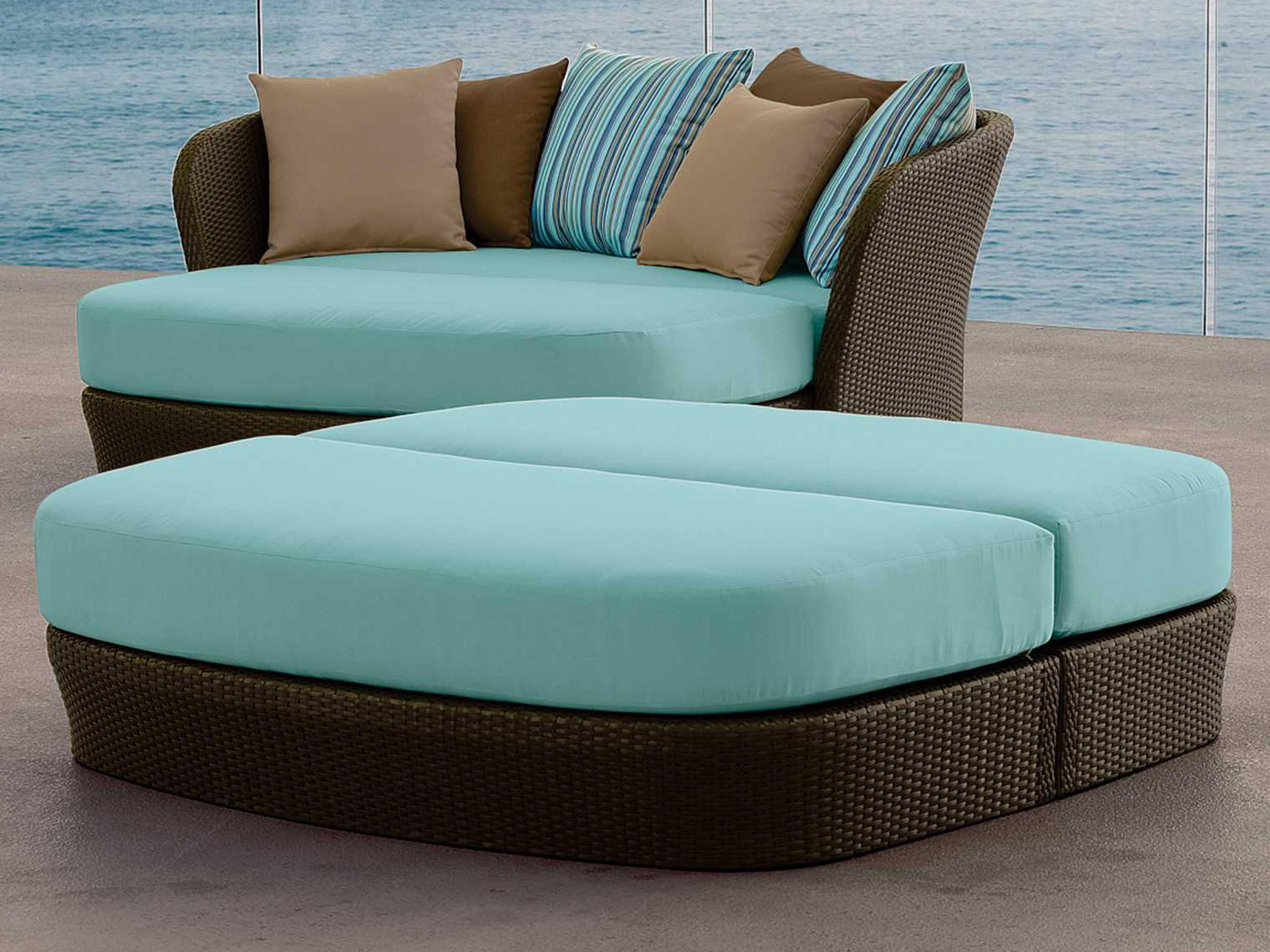 Tropitone Evo Woven Wicker Outdoor Lounge Set