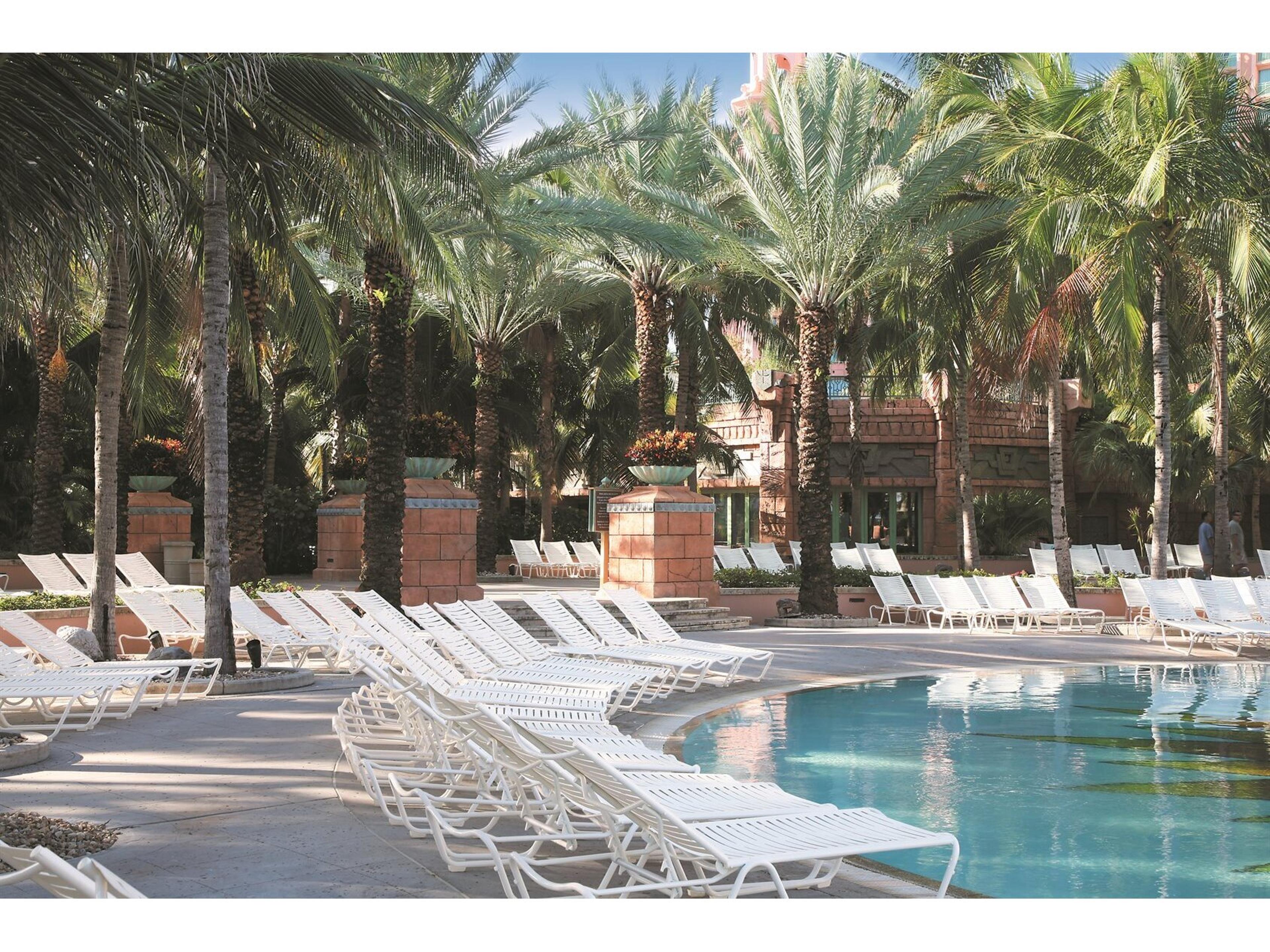 Tropitone Millennia Ribbon Segment Aluminum Lounge Set