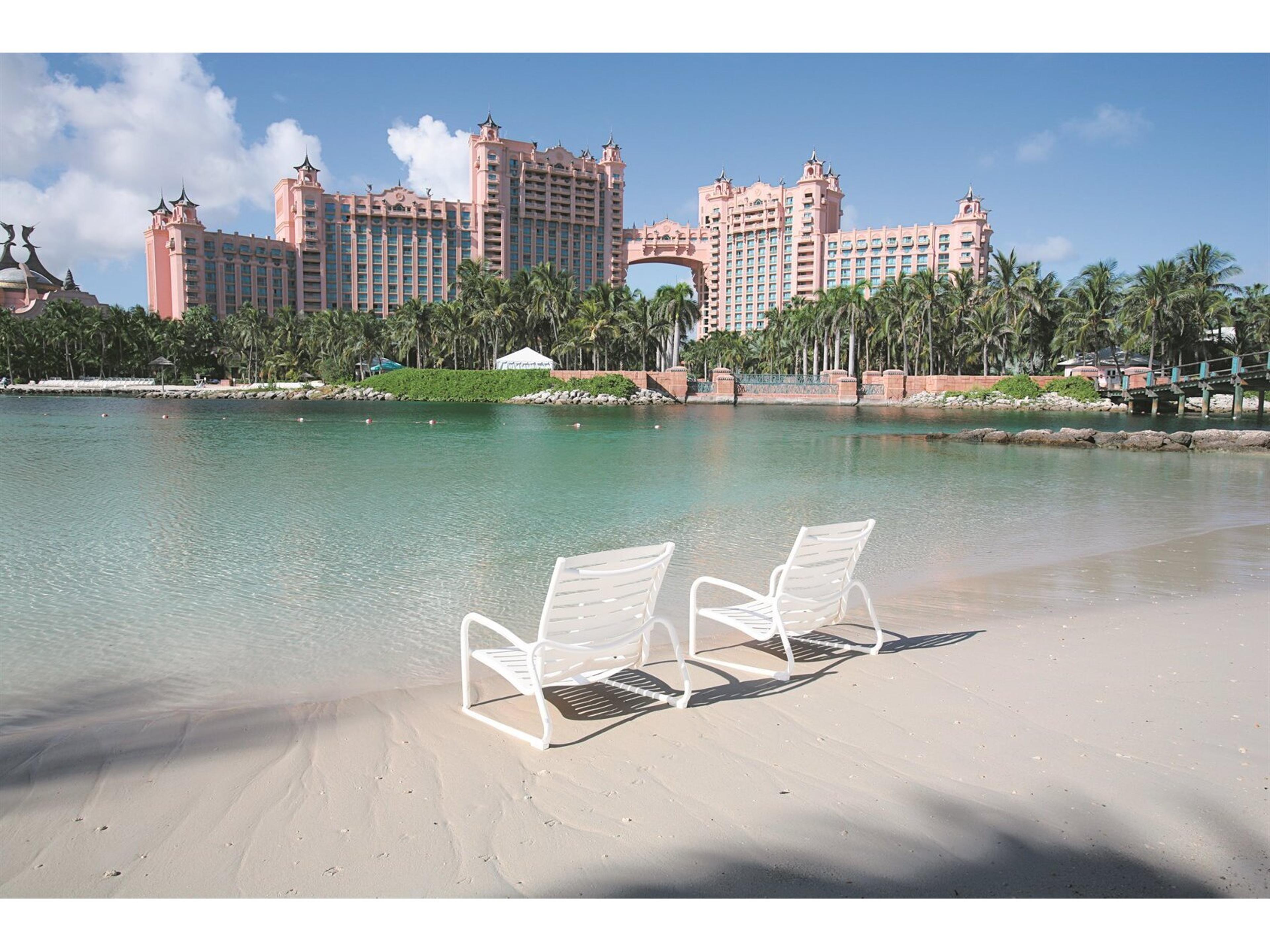 Tropitone Millennia Ribbon Segment Aluminum Lounge Set