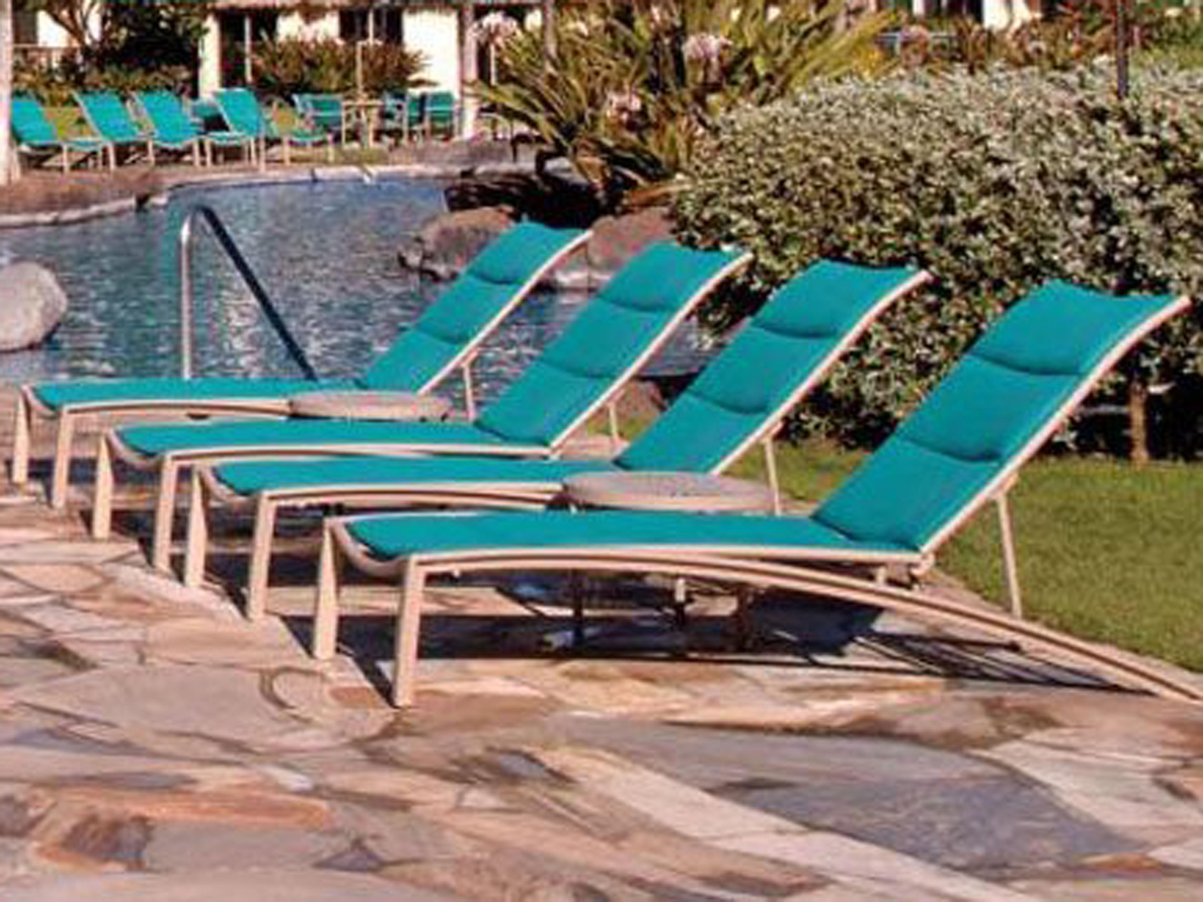 Tropitone South Beach Padded Sling Aluminum Outdoor Lounge Set