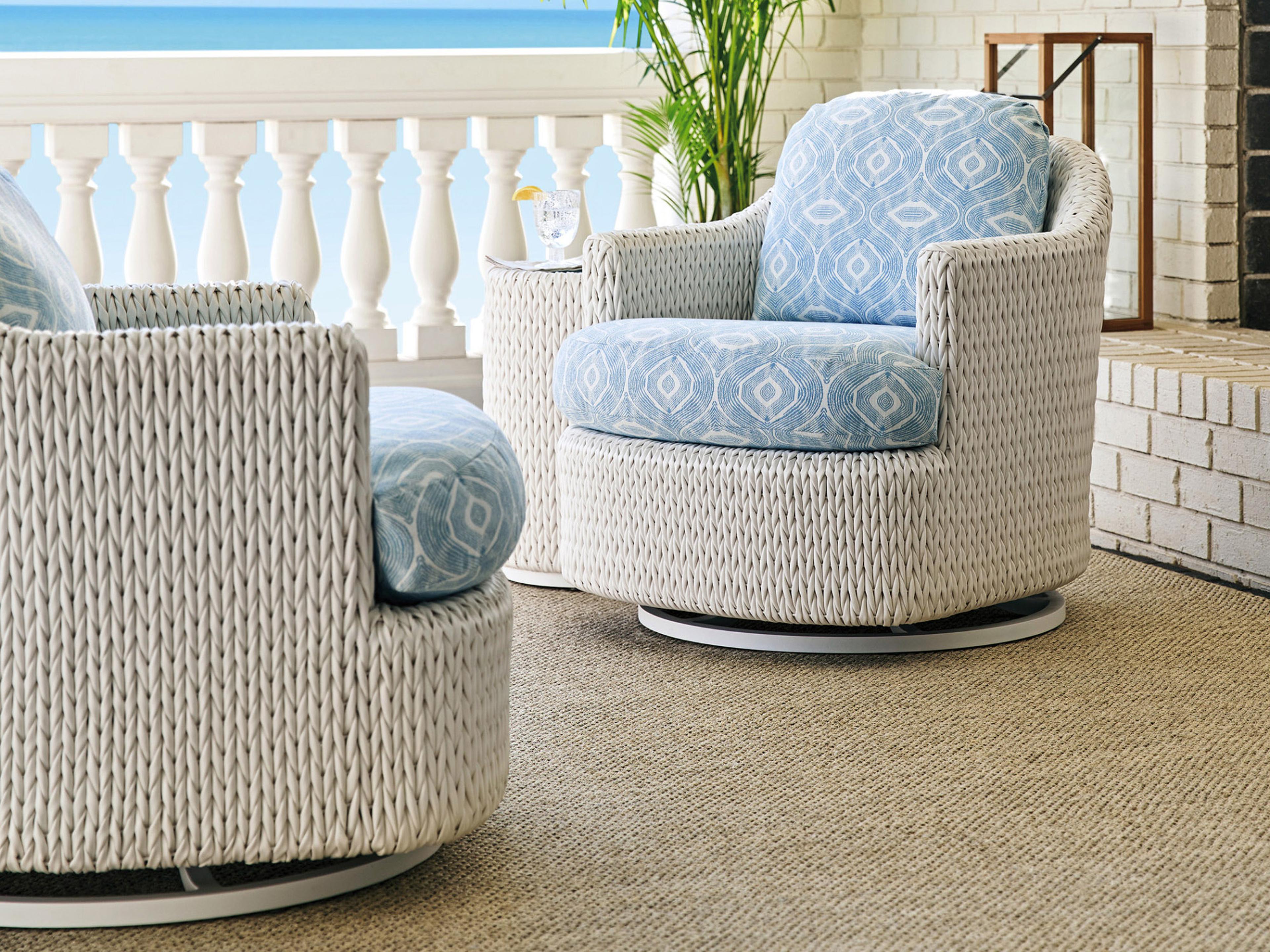 Tommy Bahama Outdoor Ocean Breeze Promenade Aluminum Cushion Lounge Set