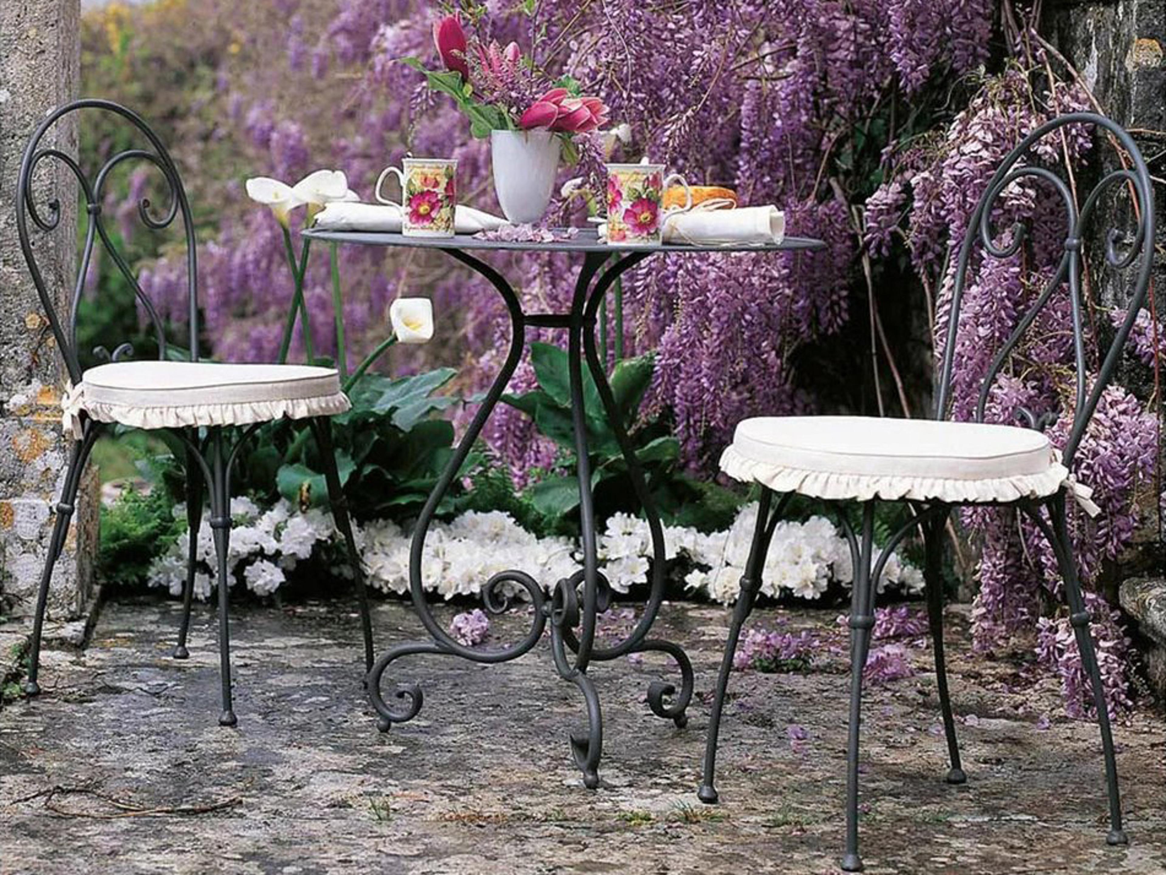 UnoPiu Aurora Patio Bistro Set