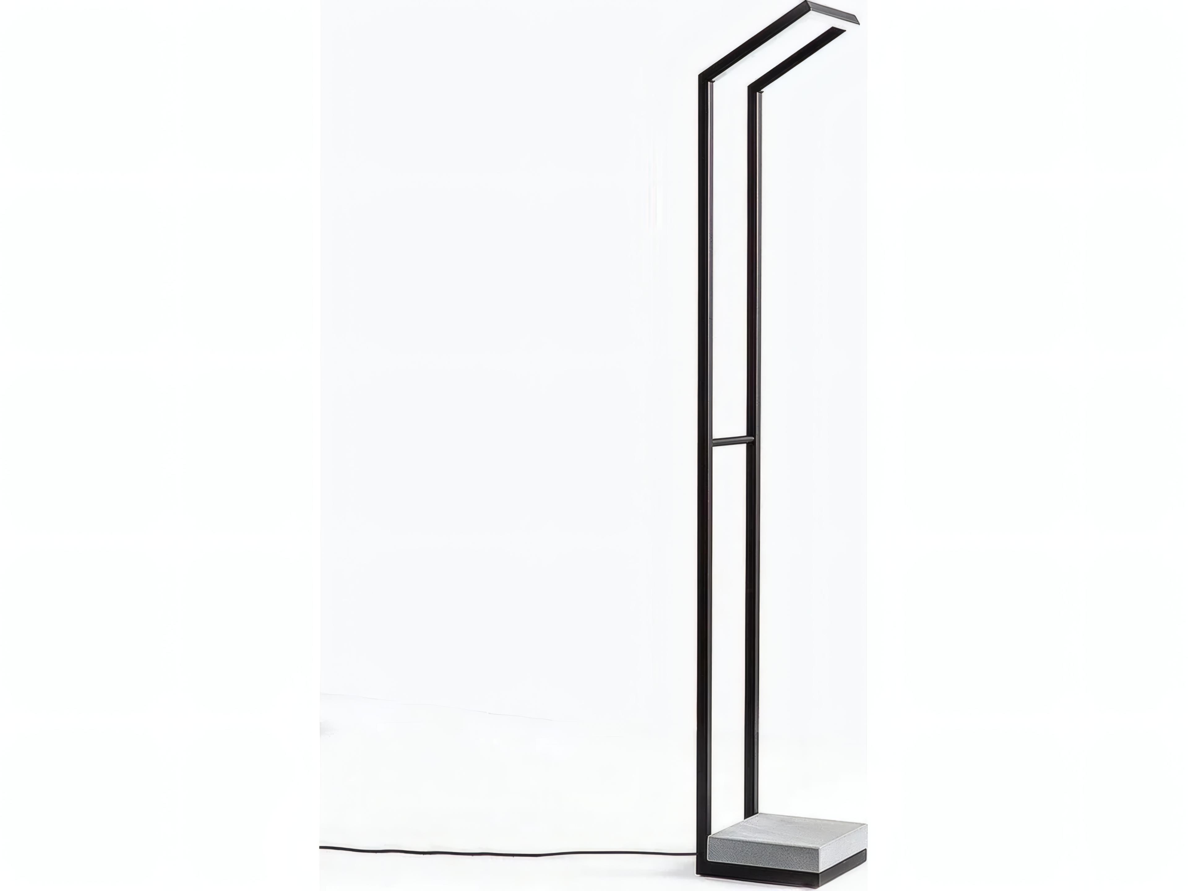 UnoPiu Tratto Standing Lamp