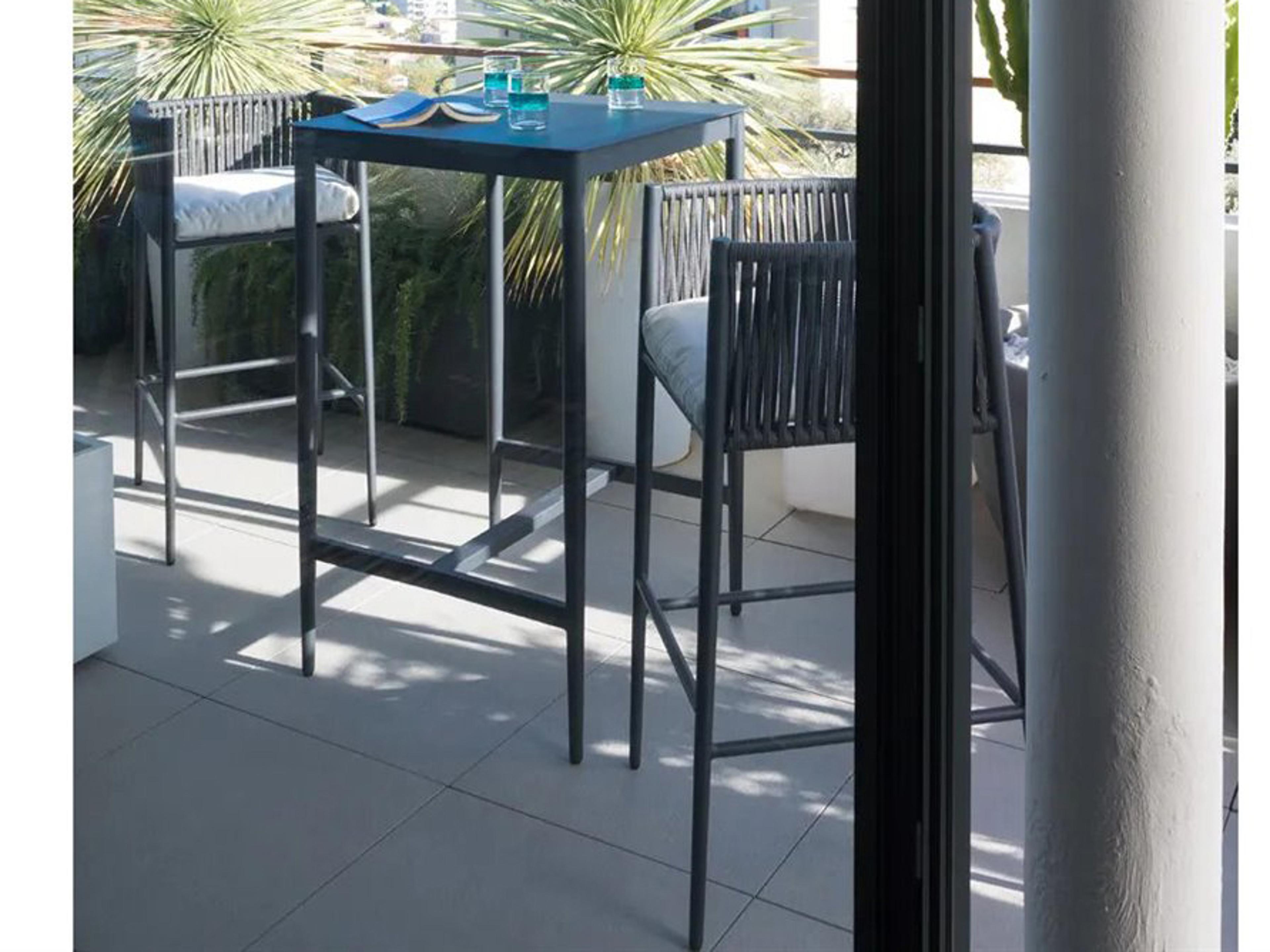 UnoPiu Luce Patio Bar Set