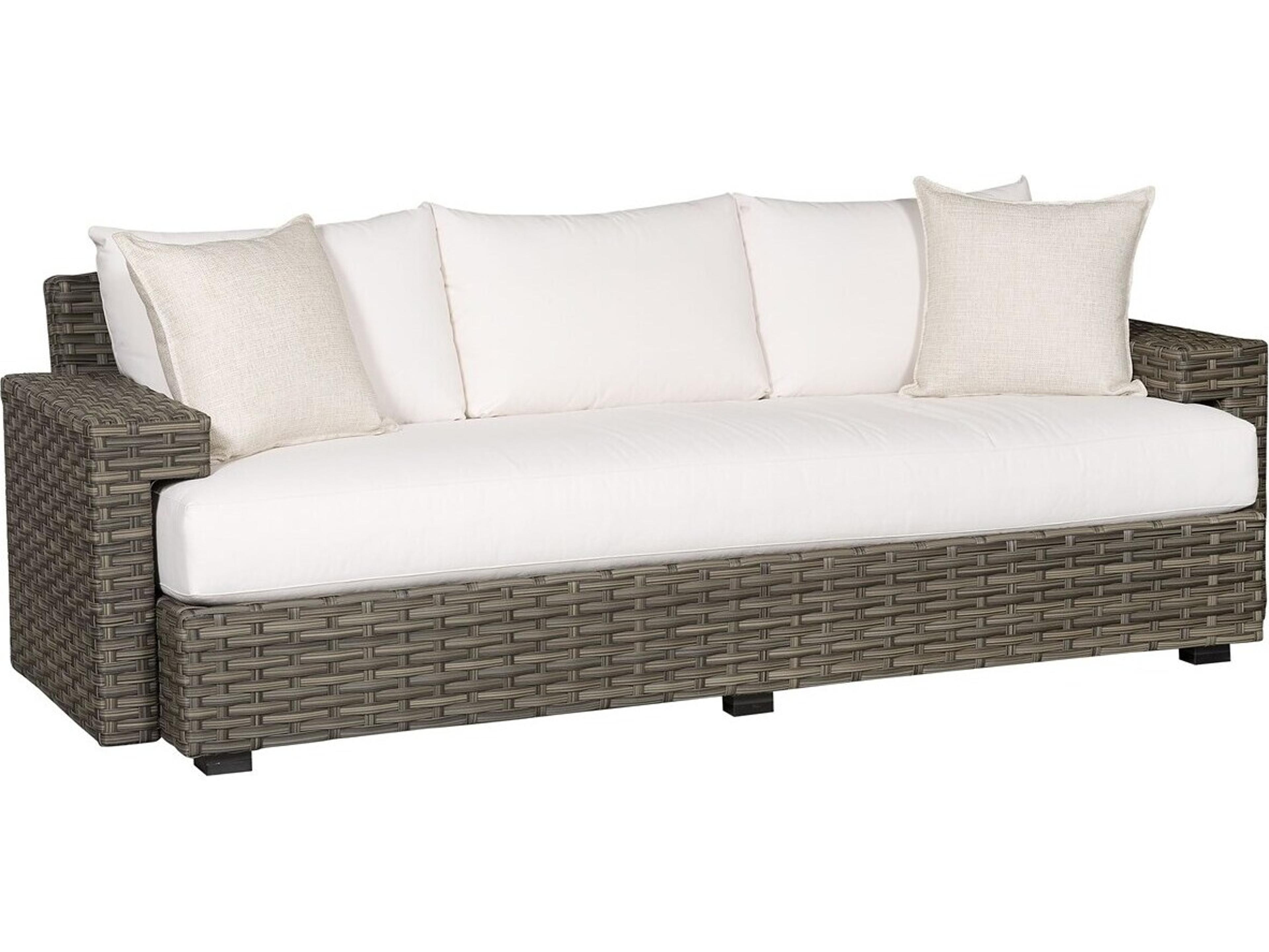 Vanguard Furniture Outdoor Townsend Sofa