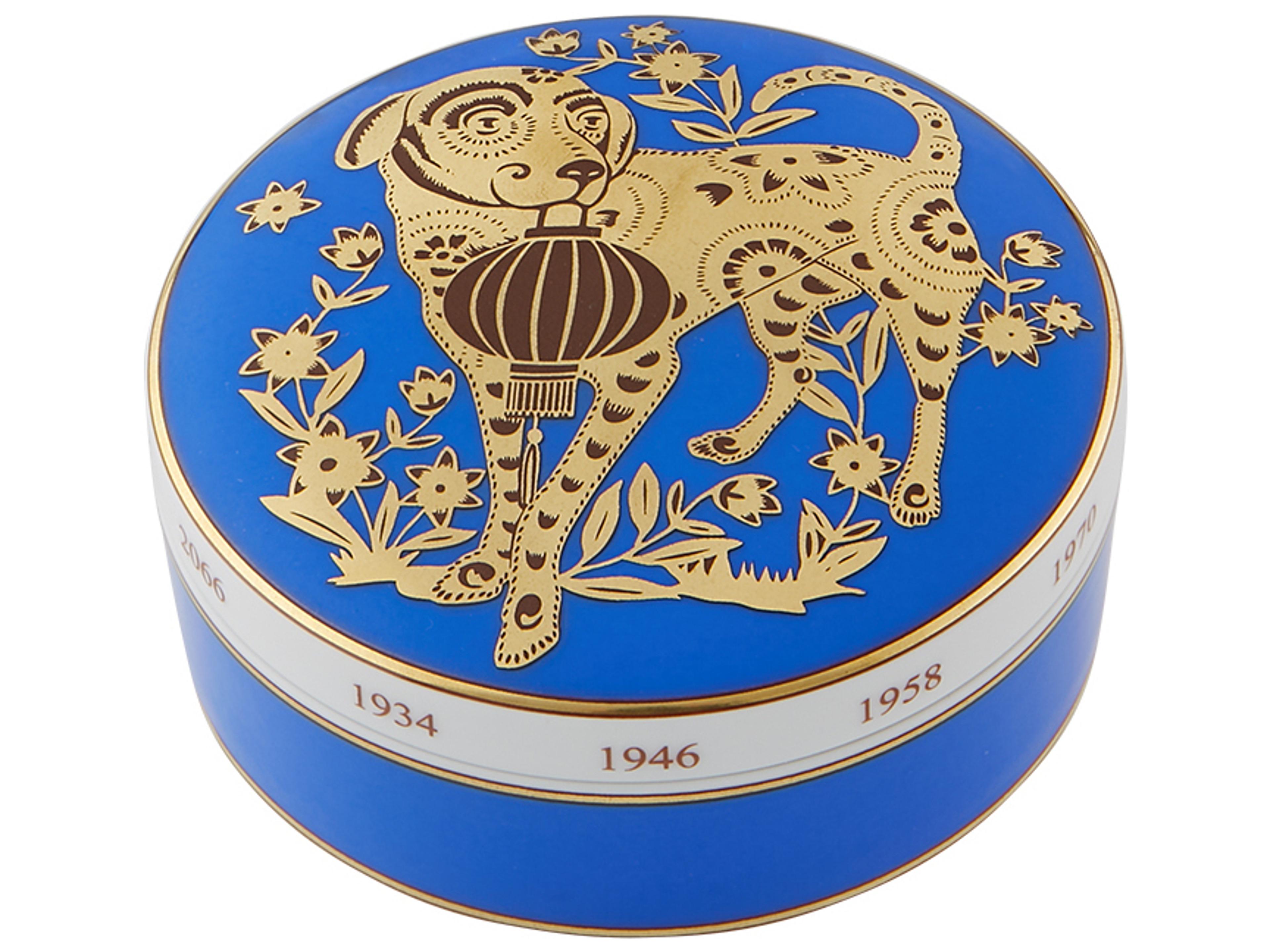 Vista Alegre Golden Dog Large Round Box