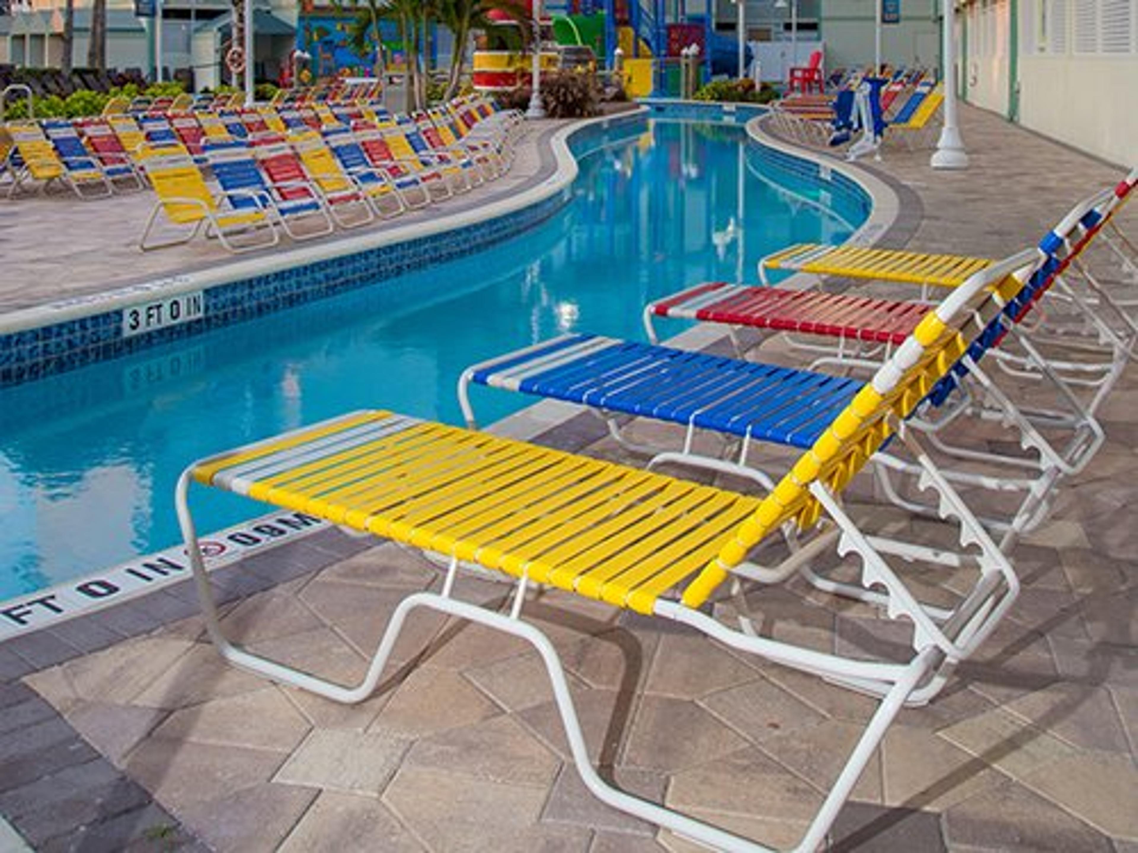 Windward Design Group Country Club Strap Aluminum Outdoor Lounge Set