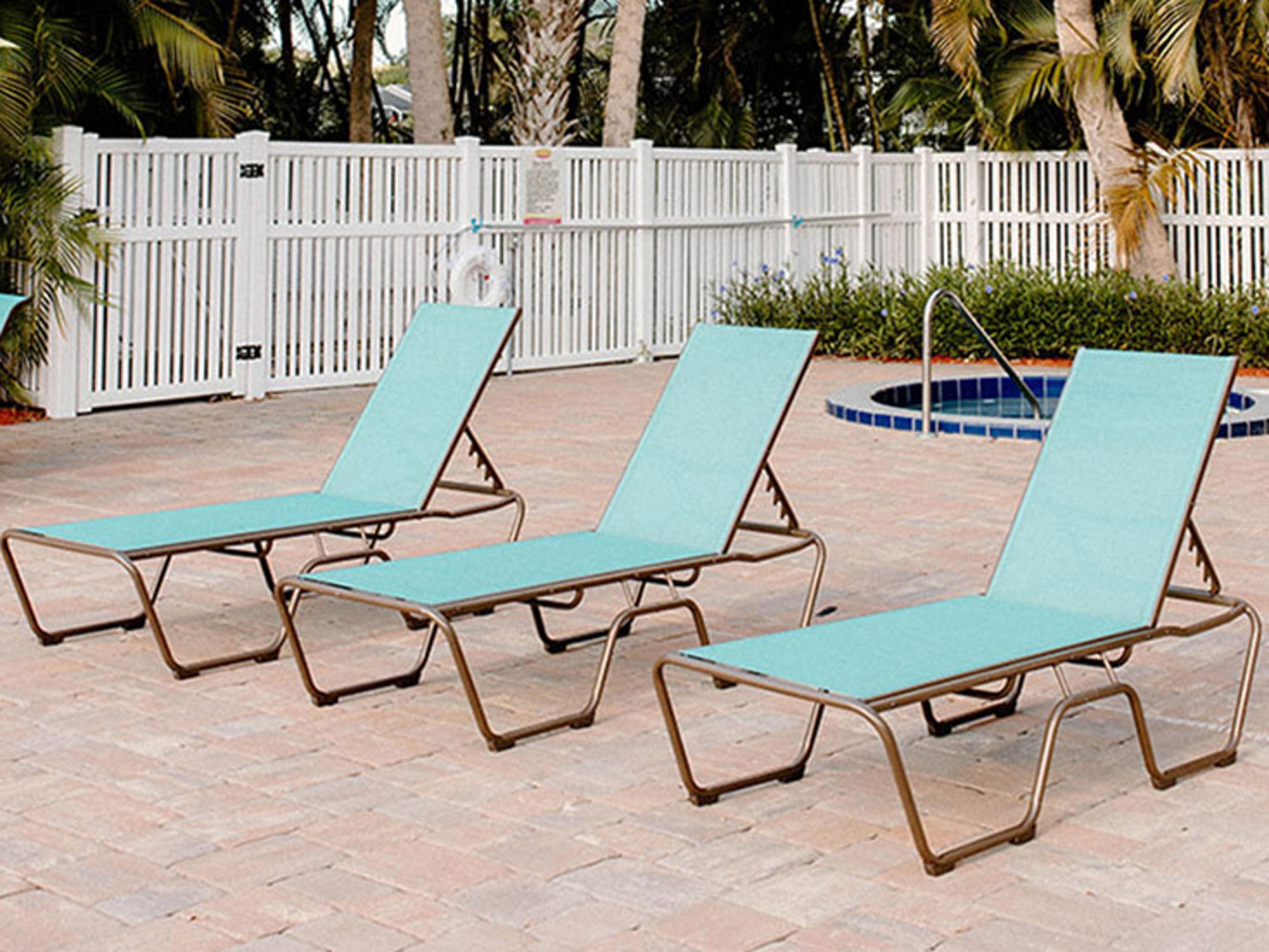 Windward Design Group Country Club Sling Aluminum Outdoor Lounge Set
