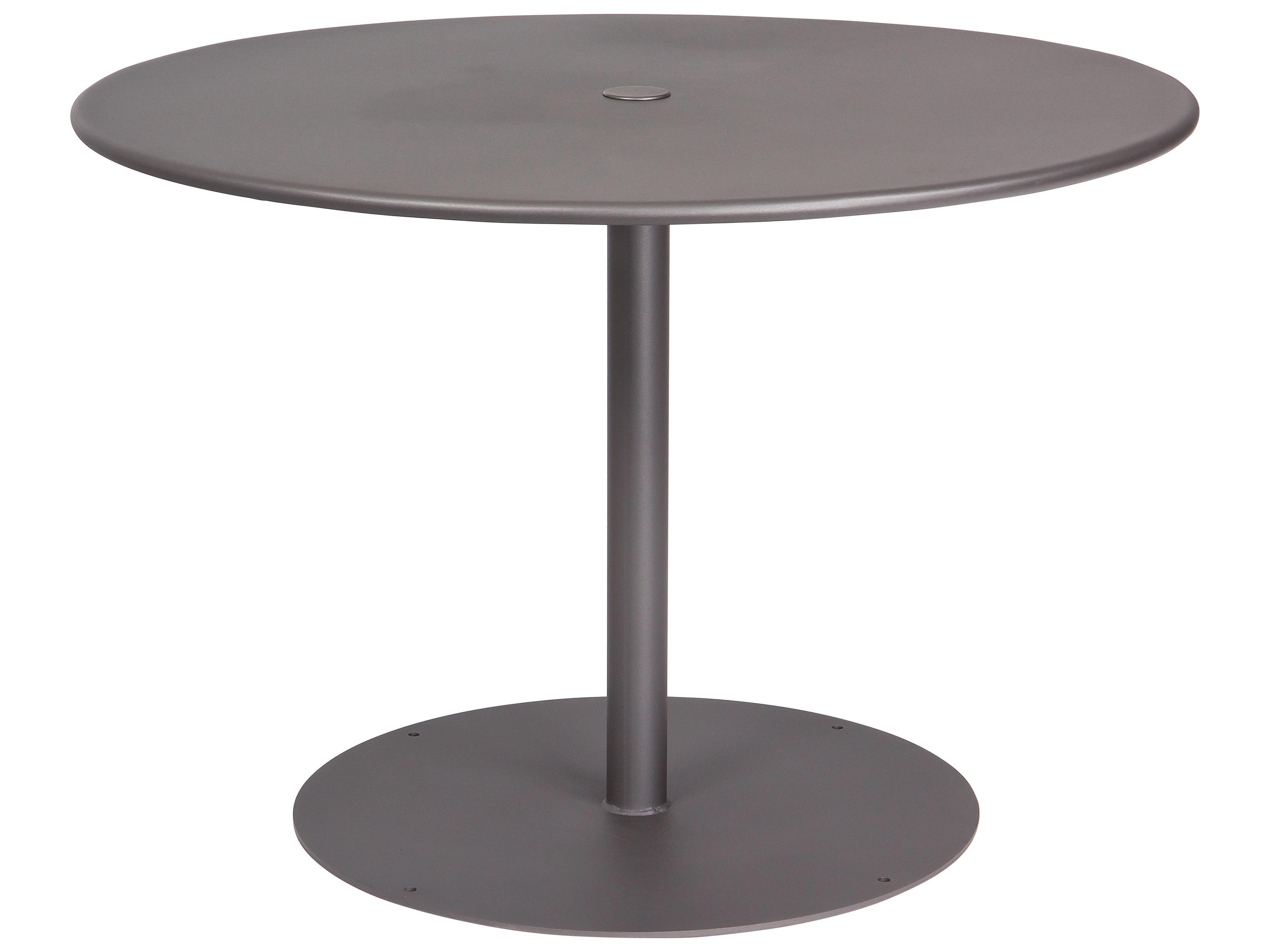 Woodard Wrought Iron ADA Round Outdoor Patio Dining Table with Umbrella Hole