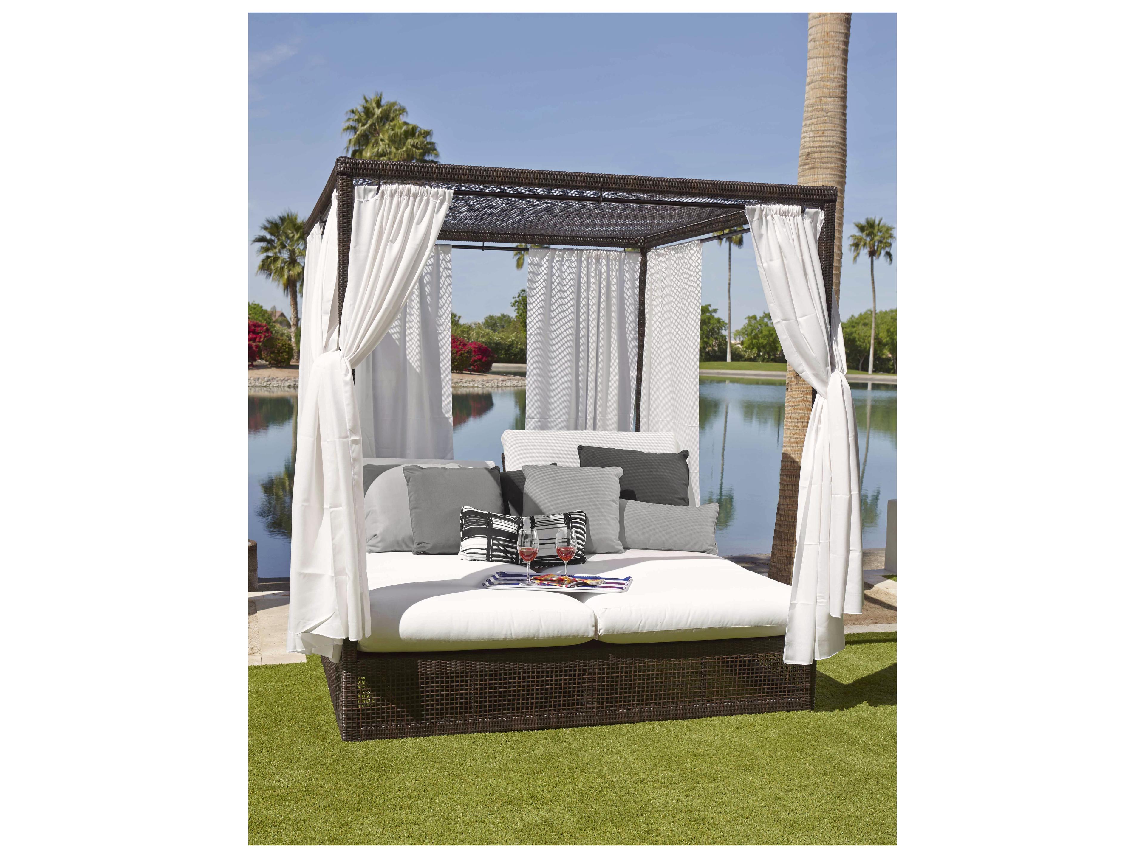 Woodard Whitecraft Montecito Wicker Day Bed