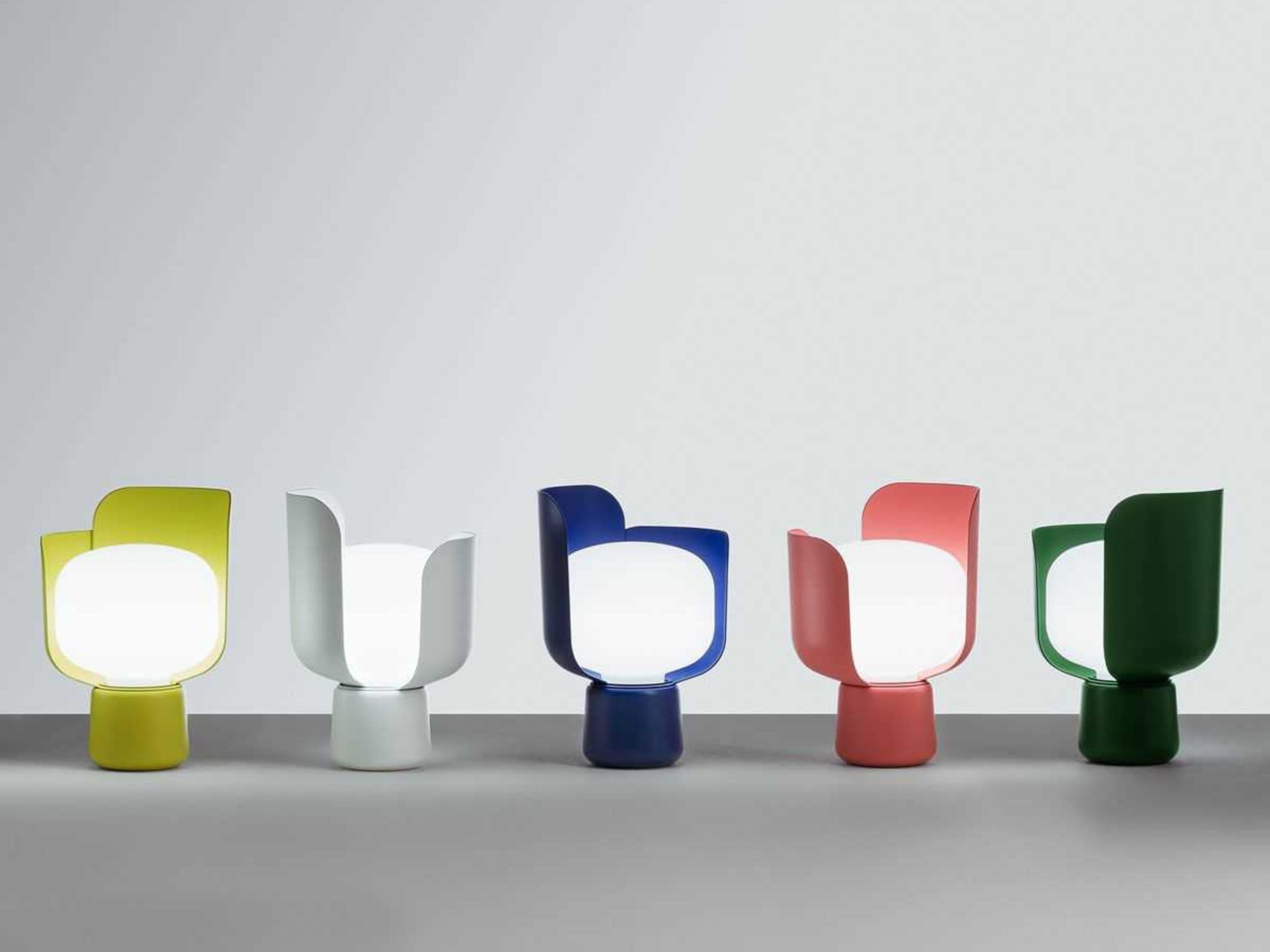 Fontana Arte Blom White Table Lamp