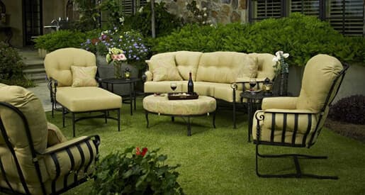 A Guide to Vintage Outdoor Patio Design