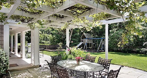 How to Create the Ultimate Patio Living Setup for Entertaining Guests