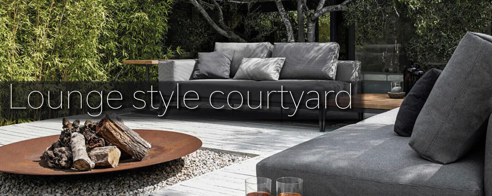 Lounge Style | Courtyard