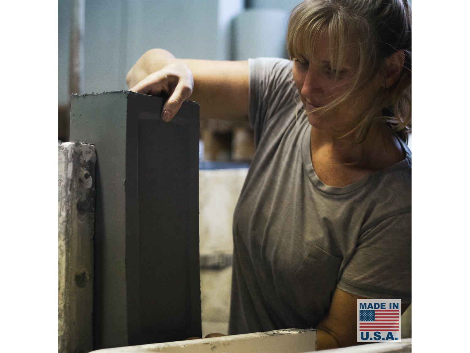 A19 Gran Timor 1-Light White Wall Sconce