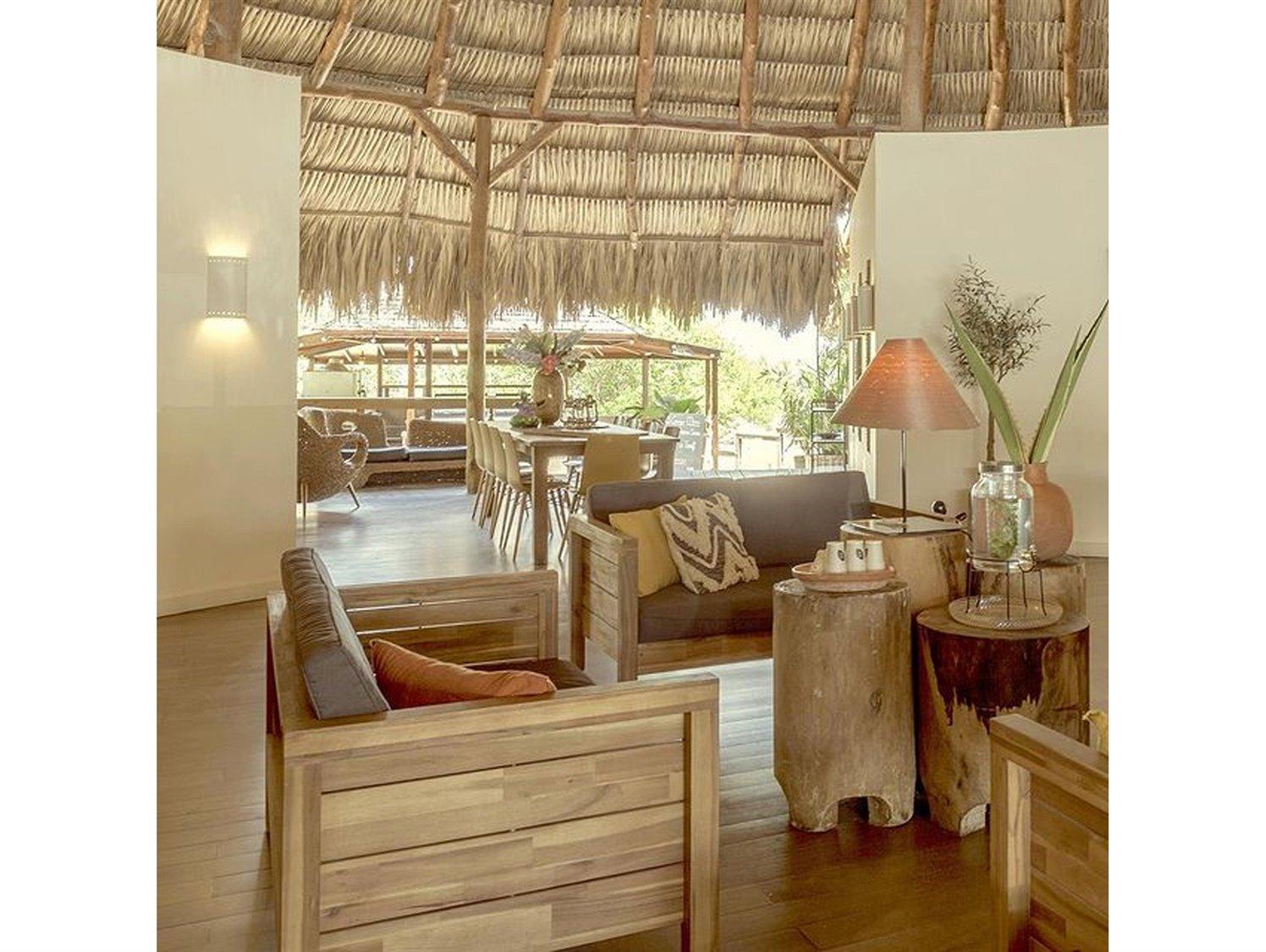 A19 Gran Melos 2-Light White ADA Wall Sconce