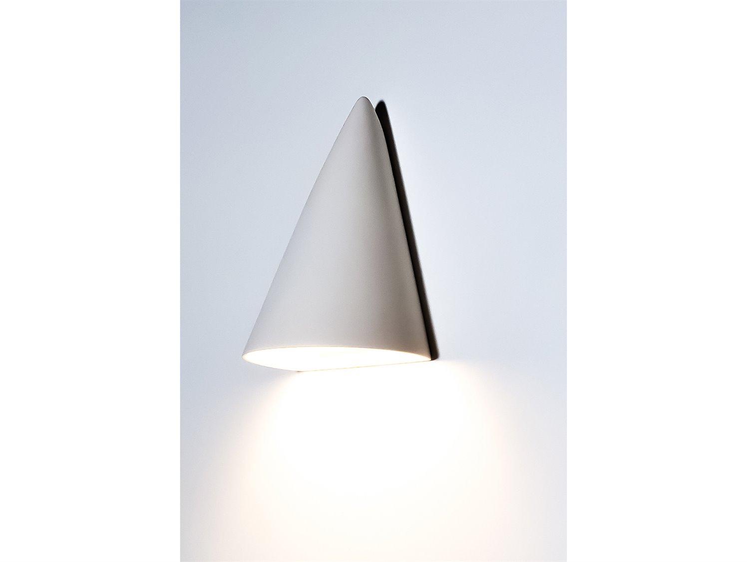 A19 Icelandia 1-Light White Wall Sconce