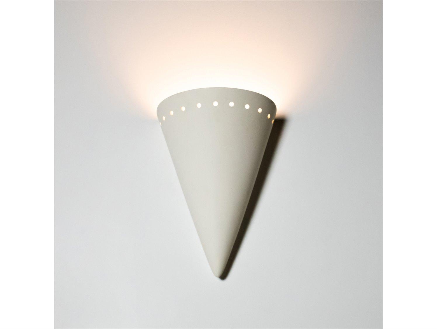 A19 Zealandia 1-Light White Wall Sconce