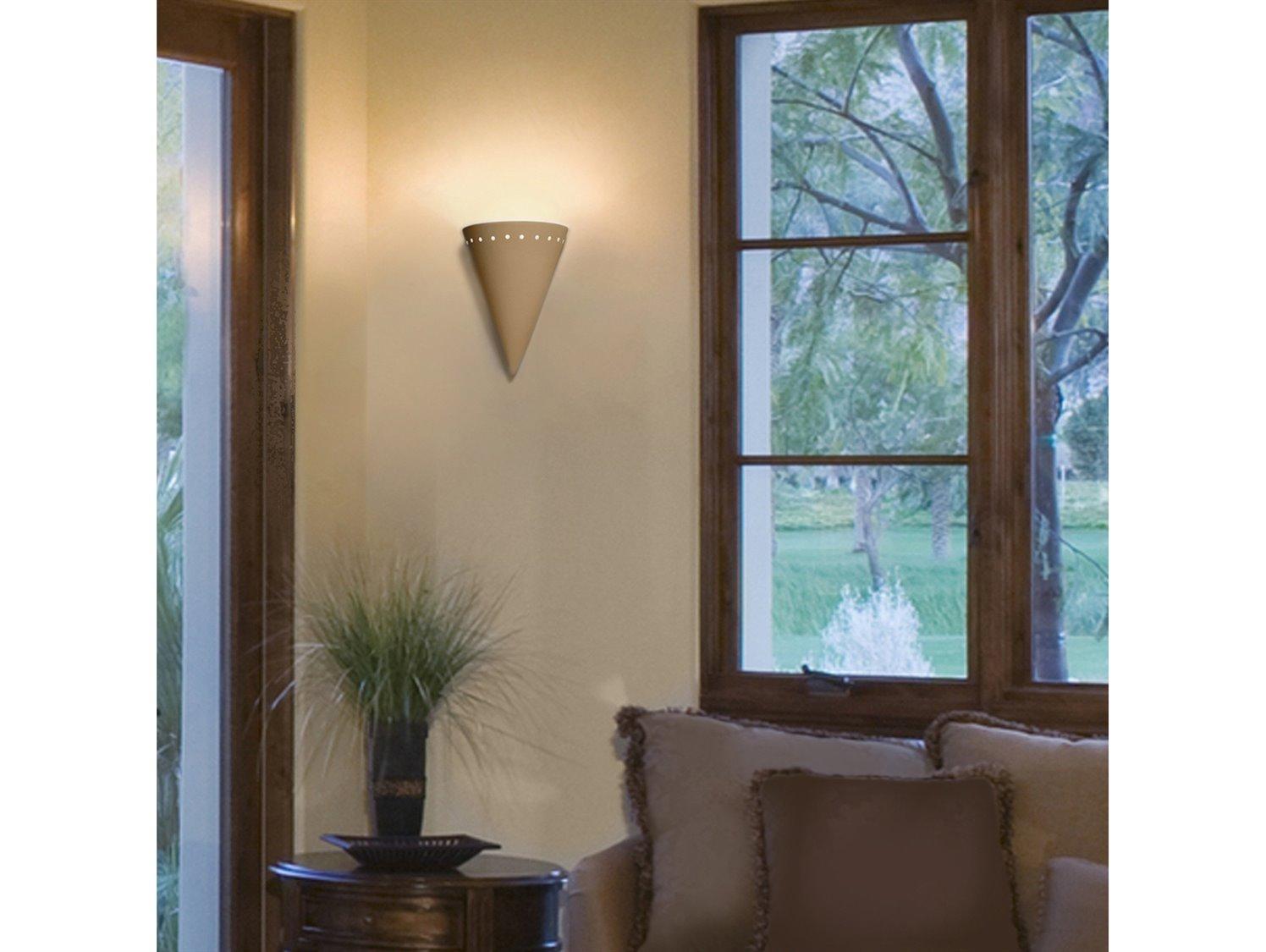 A19 Zealandia 1-Light White Wall Sconce