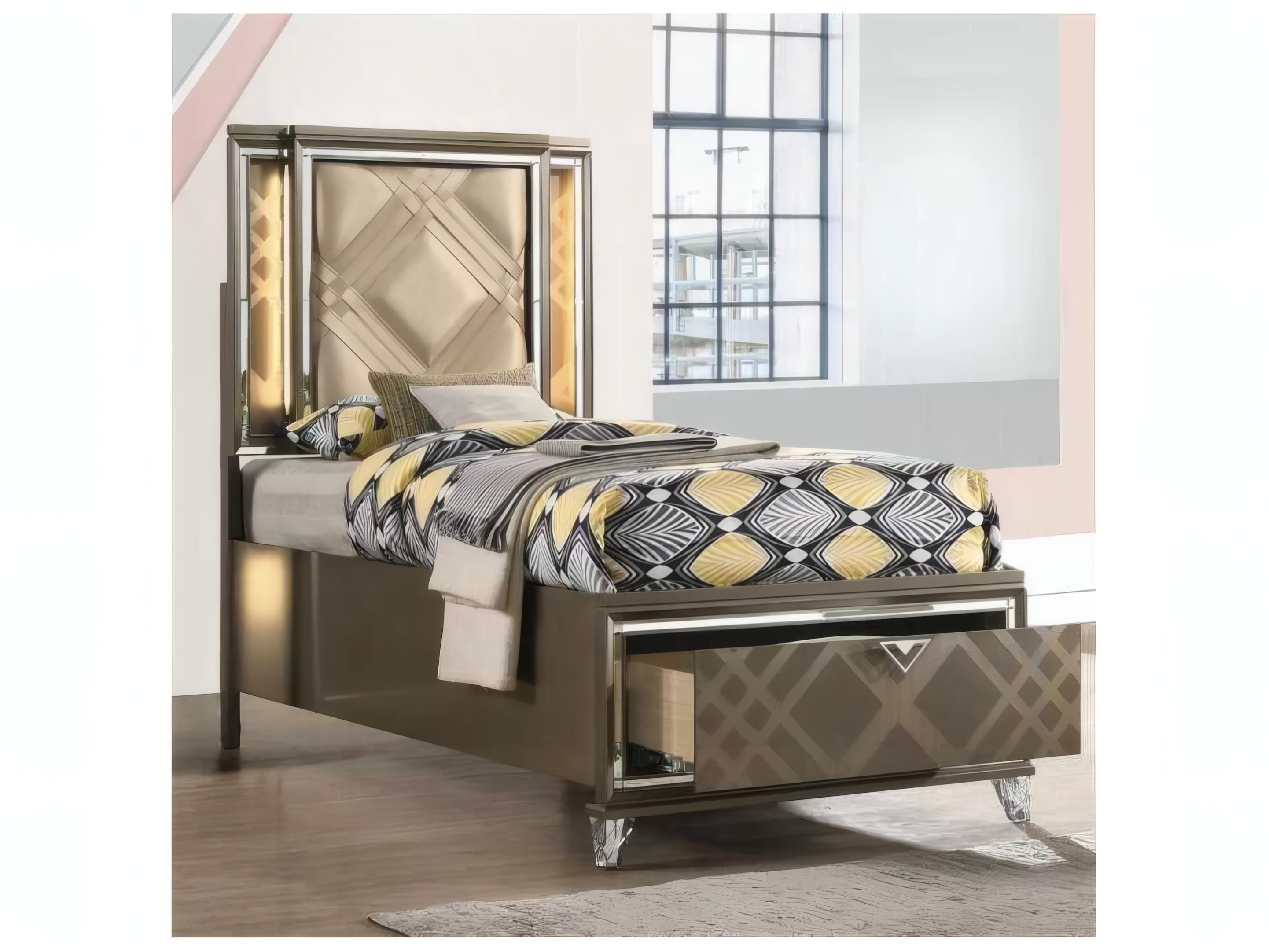 Acme Furniture Skylar Dark Champagne Rubberwood Wood Full Platform Bed