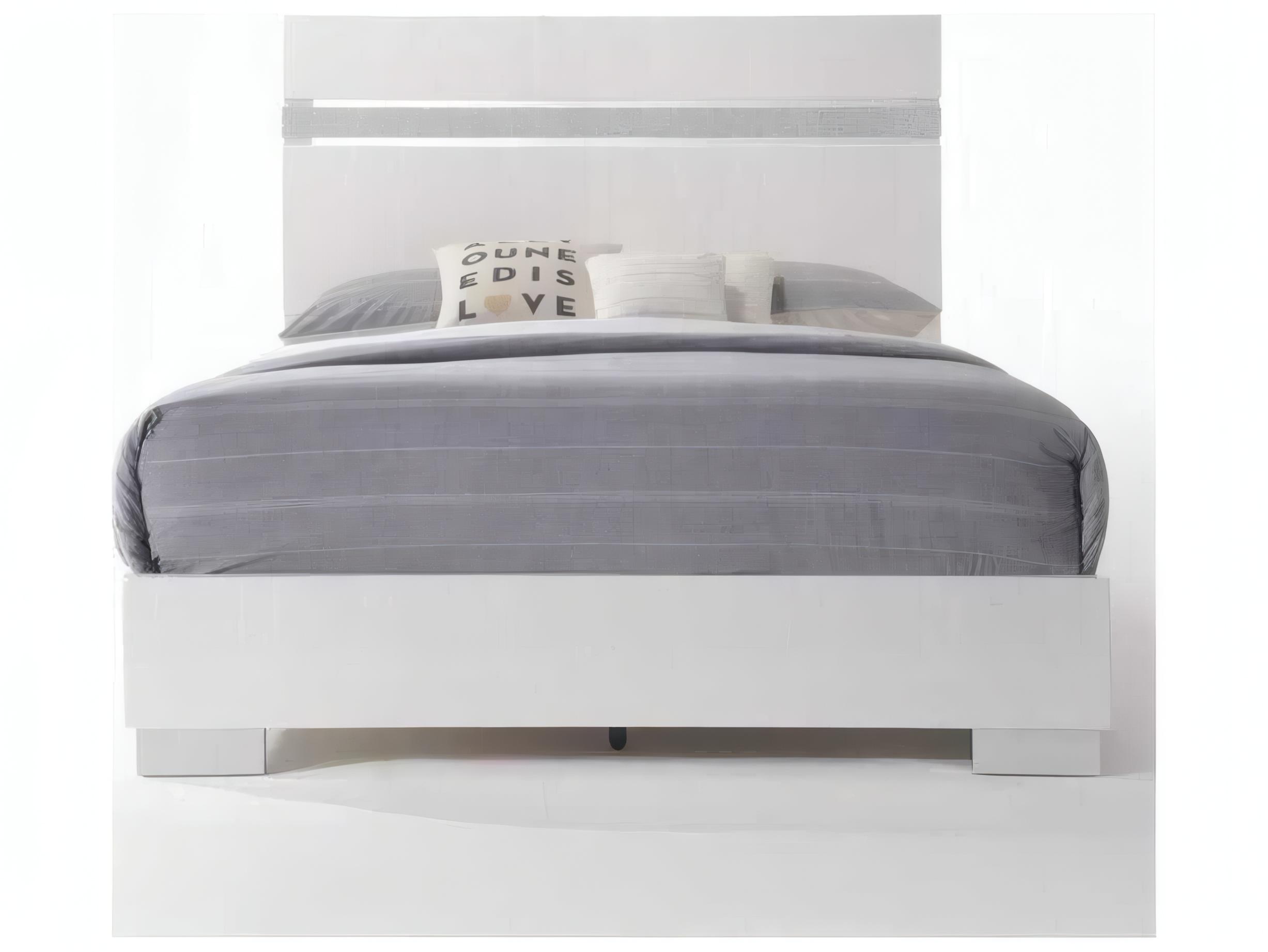 Acme Furniture Naima White High Gloss Rubberwood Wood Queen Platform Bed
