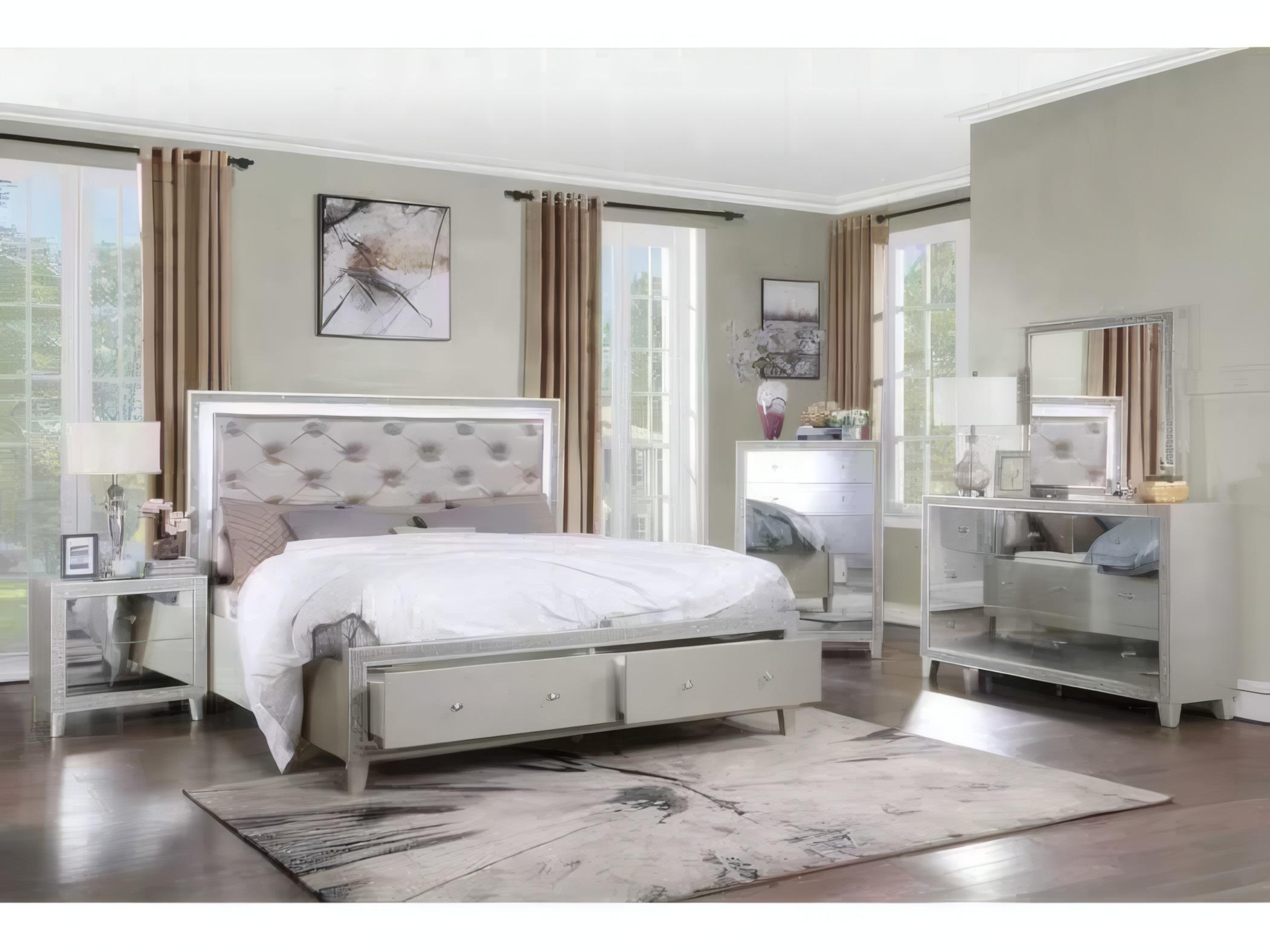 Acme Furniture Sliverfluff Mirrored Champagne Square Wall Mirror