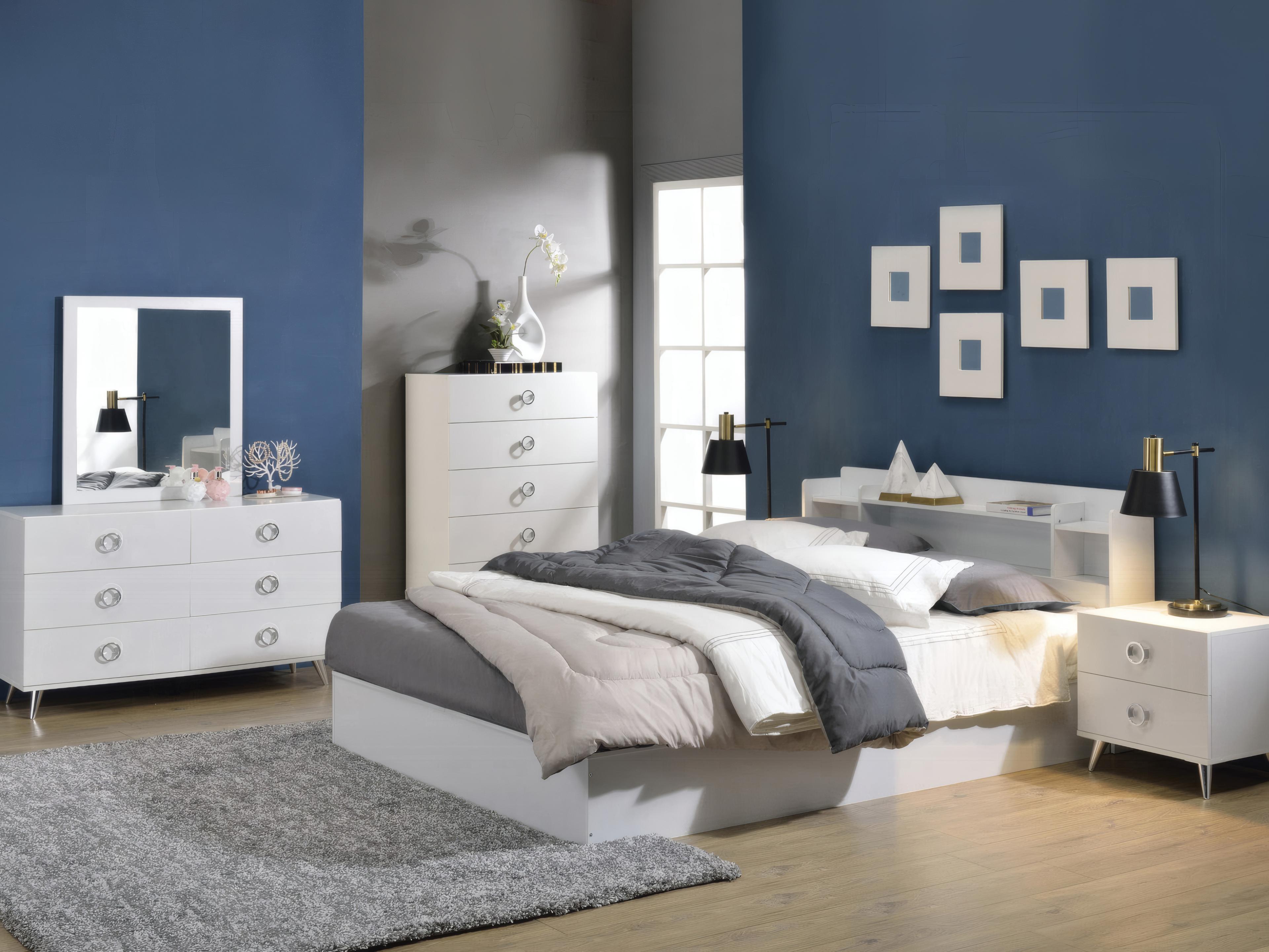 Acme Furniture Perse White Wood Queen Platform Bed