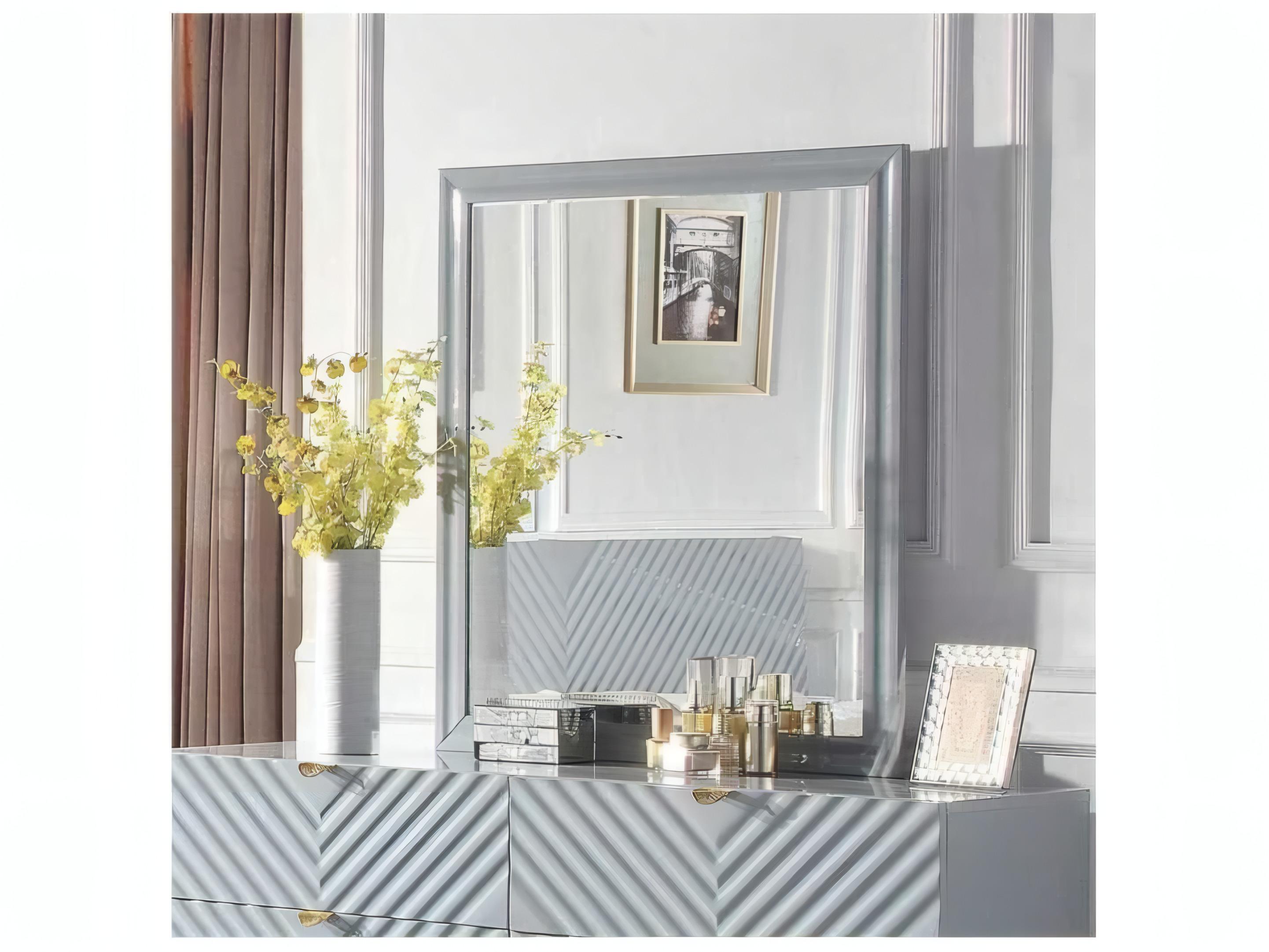 Acme Furniture Gaines Gray High Gloss Rectangular Wall Mirror