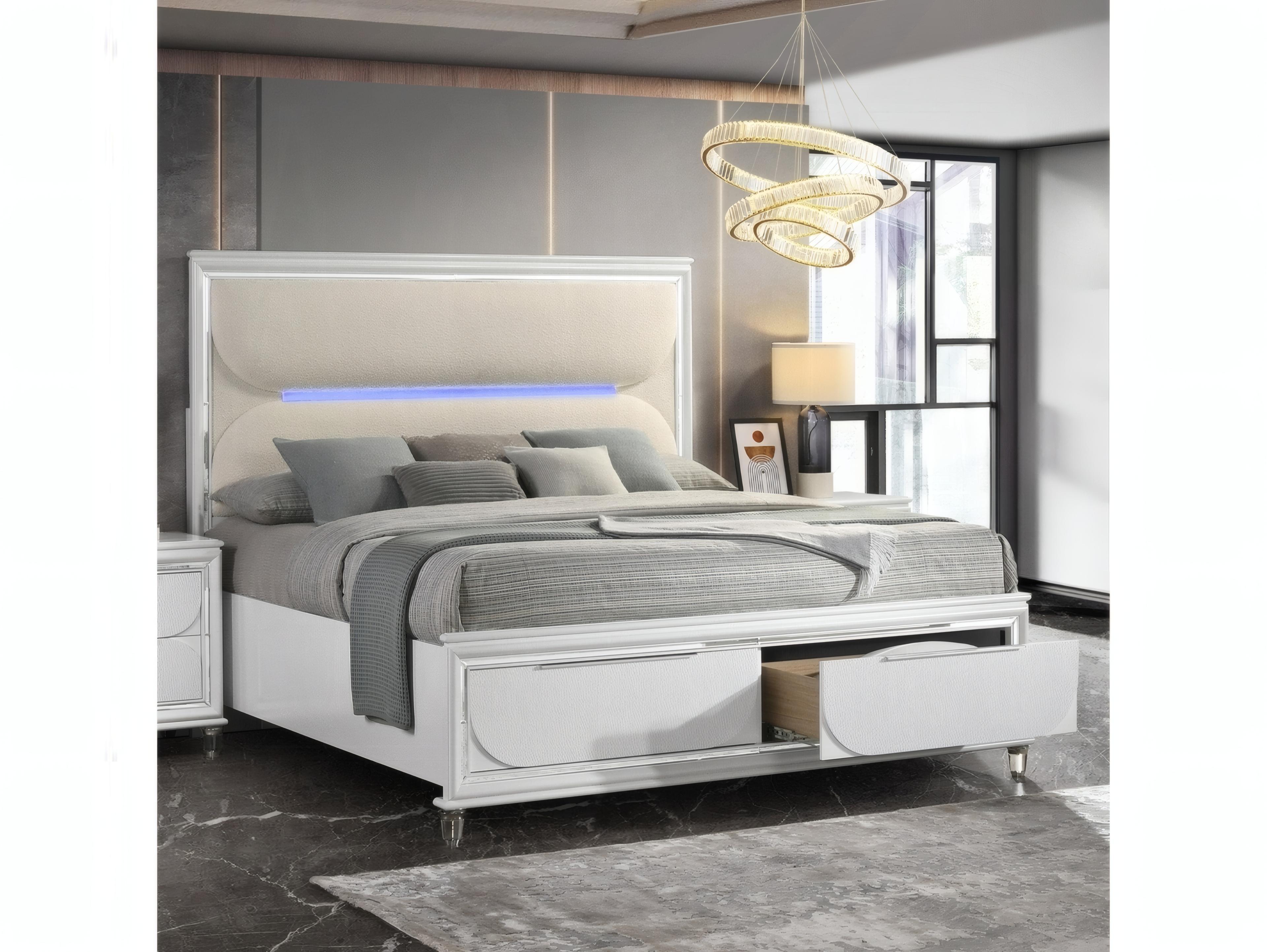 Acme Furniture Tarian White Boucle Pearl Rubberwood Upholstered Queen Platform Bed
